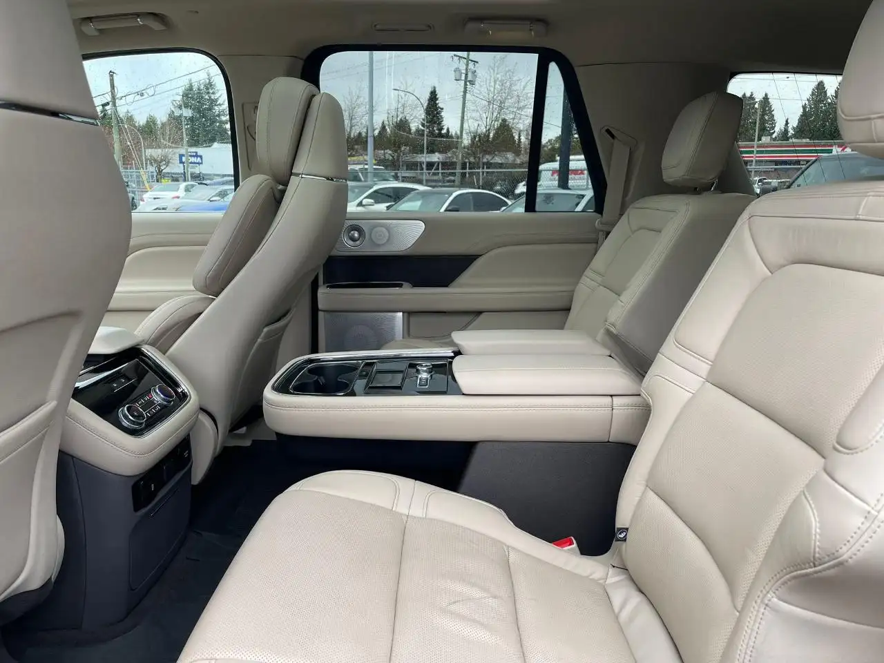 Lincoln Navigator снимка Lincoln Navigator