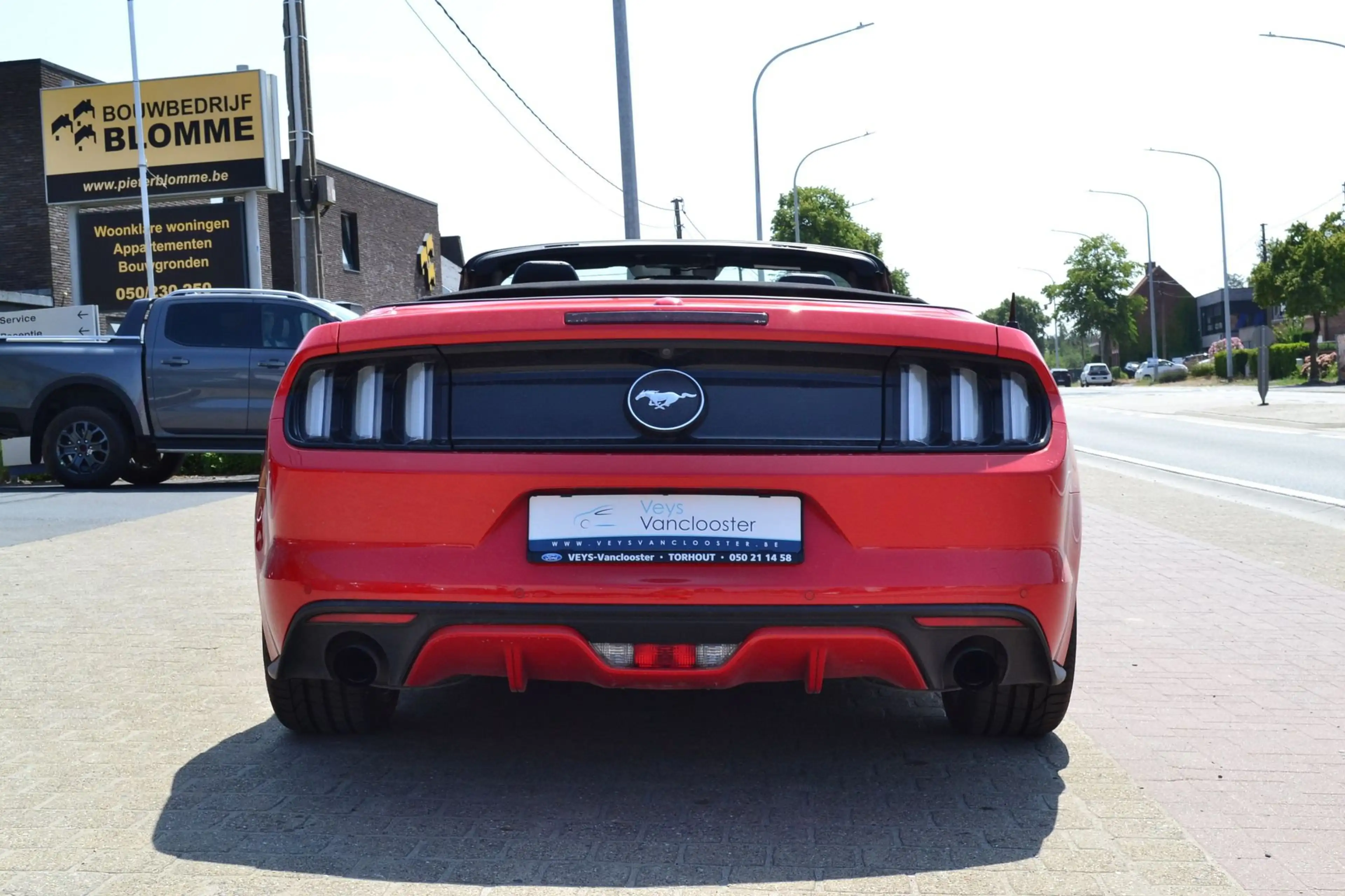 Ford Mustang Cabrio 2.3i — photo 6