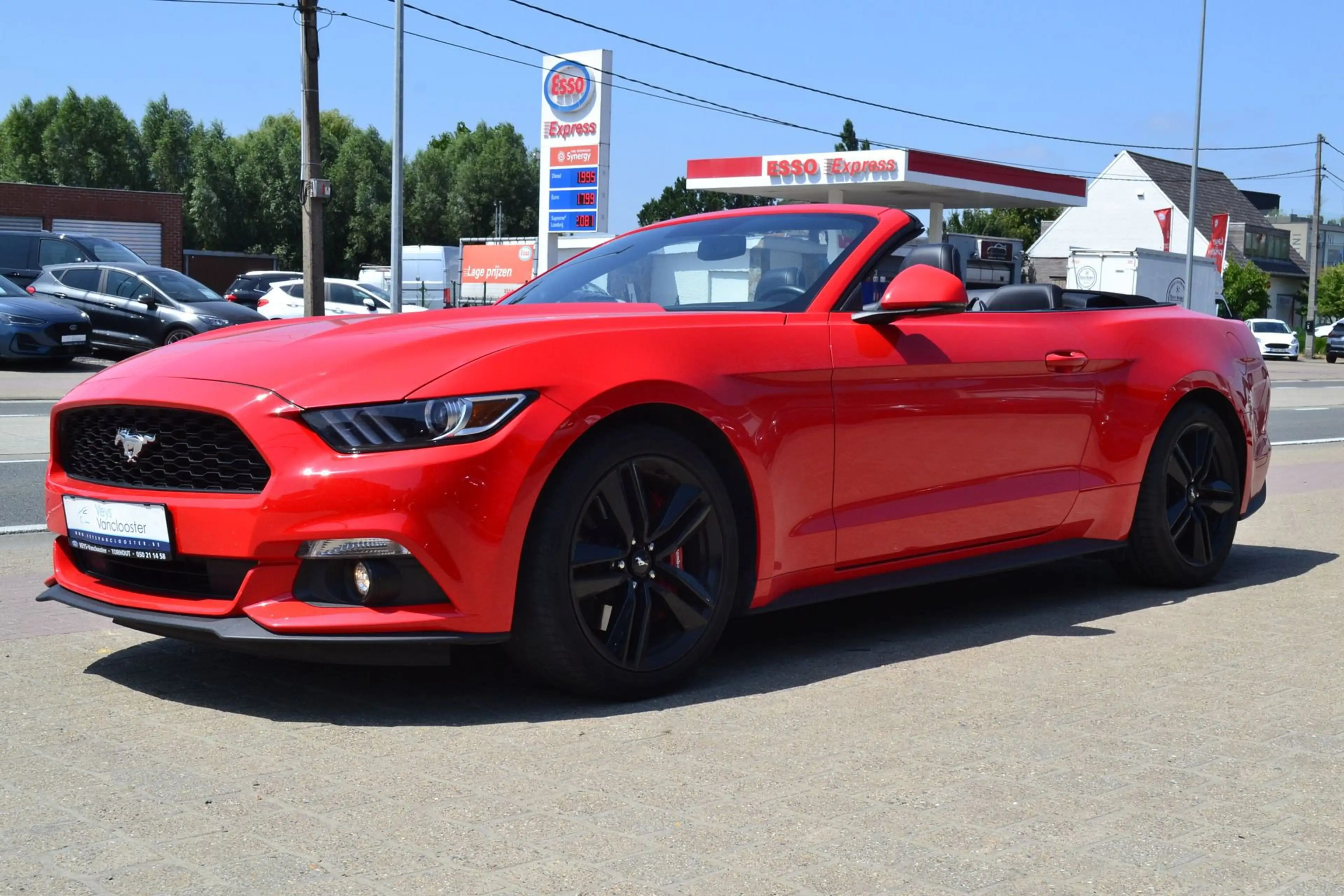 Ford Mustang Cabrio 2.3i — photo 3