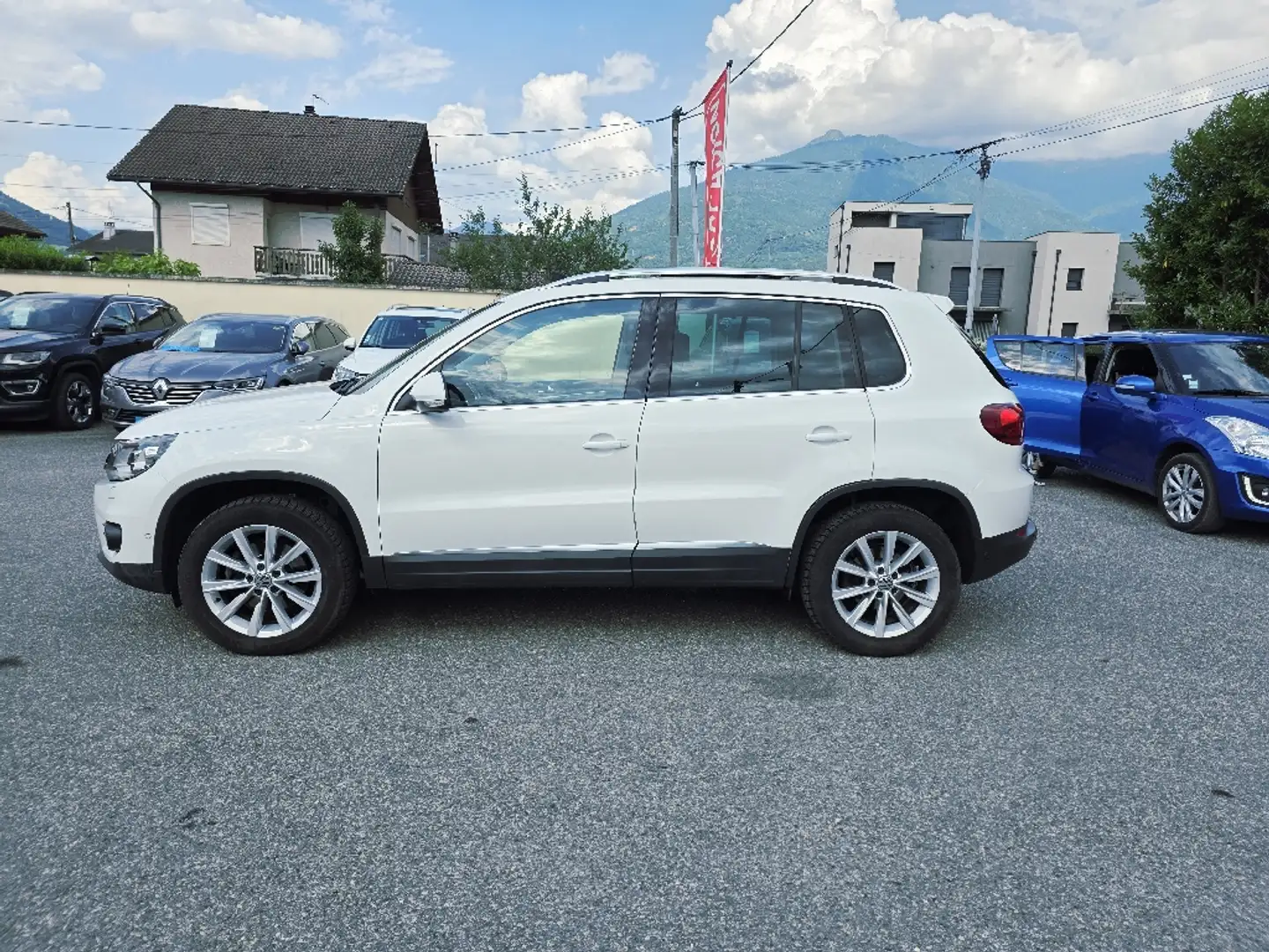 Volkswagen Tiguan 4X4 2.0 TDI 140 Carat 4Motion DSG7 - 2