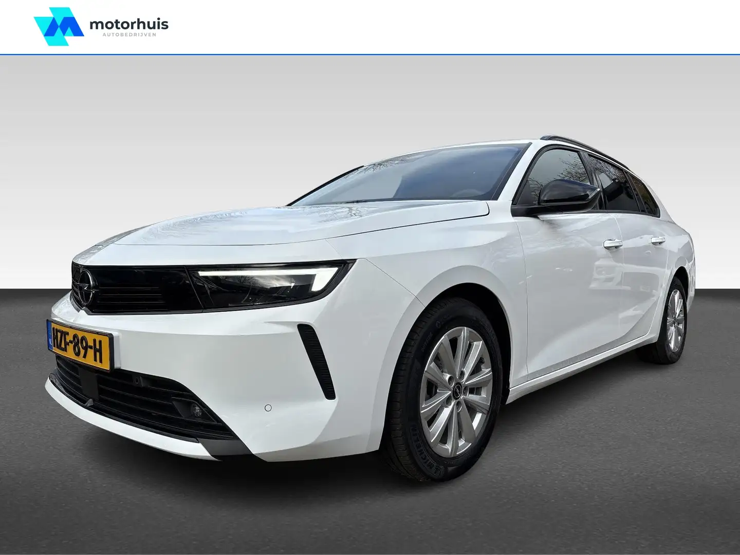 Opel Astra Sports Tourer | Business Edition | 110 pk Turbo | Weiß - 1