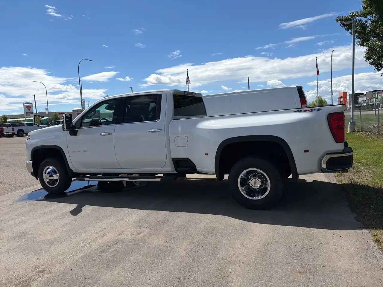 Chevrolet Silverado 3500 photo Chevrolet Silverado 3500
