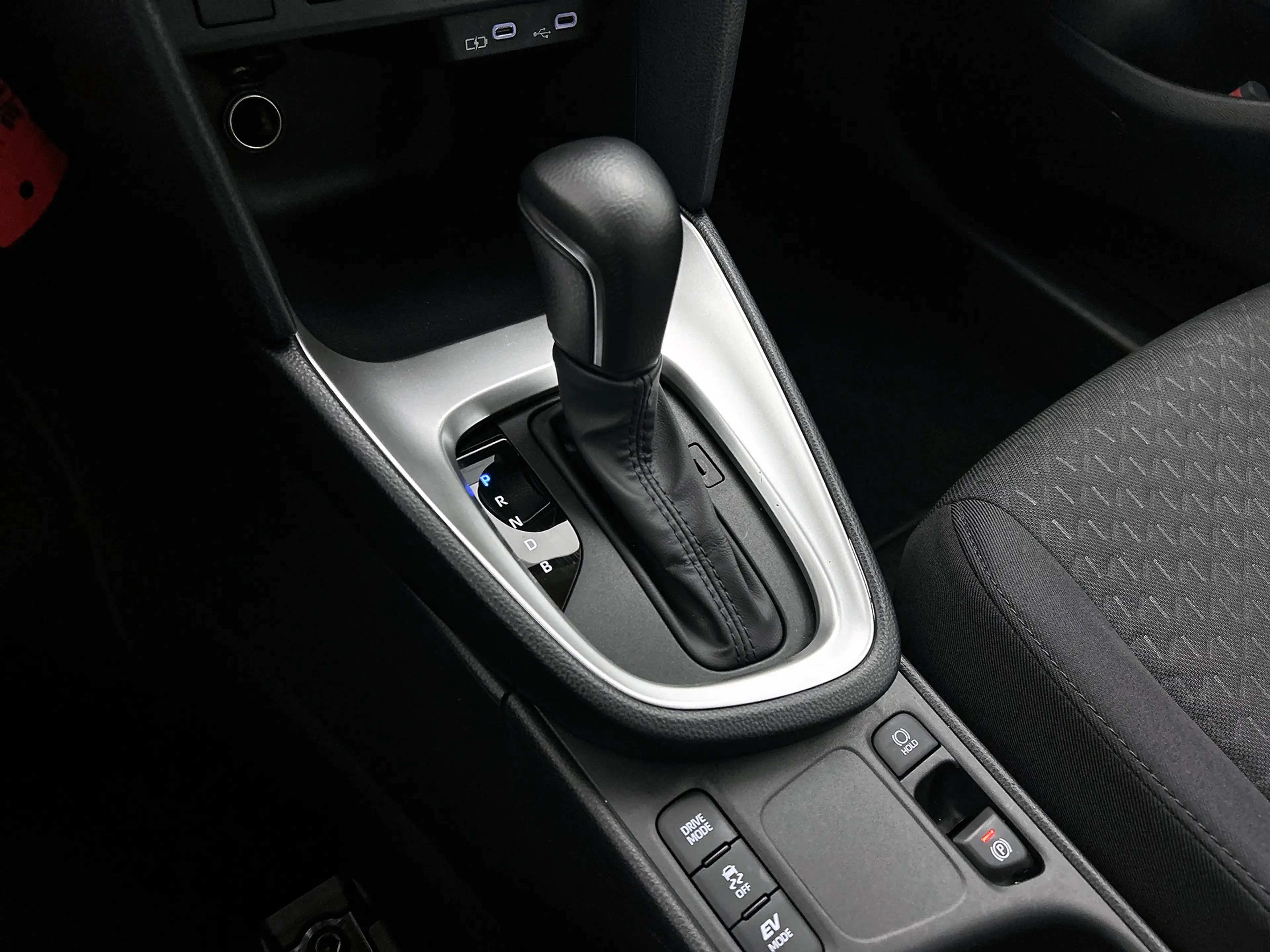 Toyota Yaris Cross 1.5 Hybrid 115 Active | BTW voertuig | Apple CarPl — photo 12