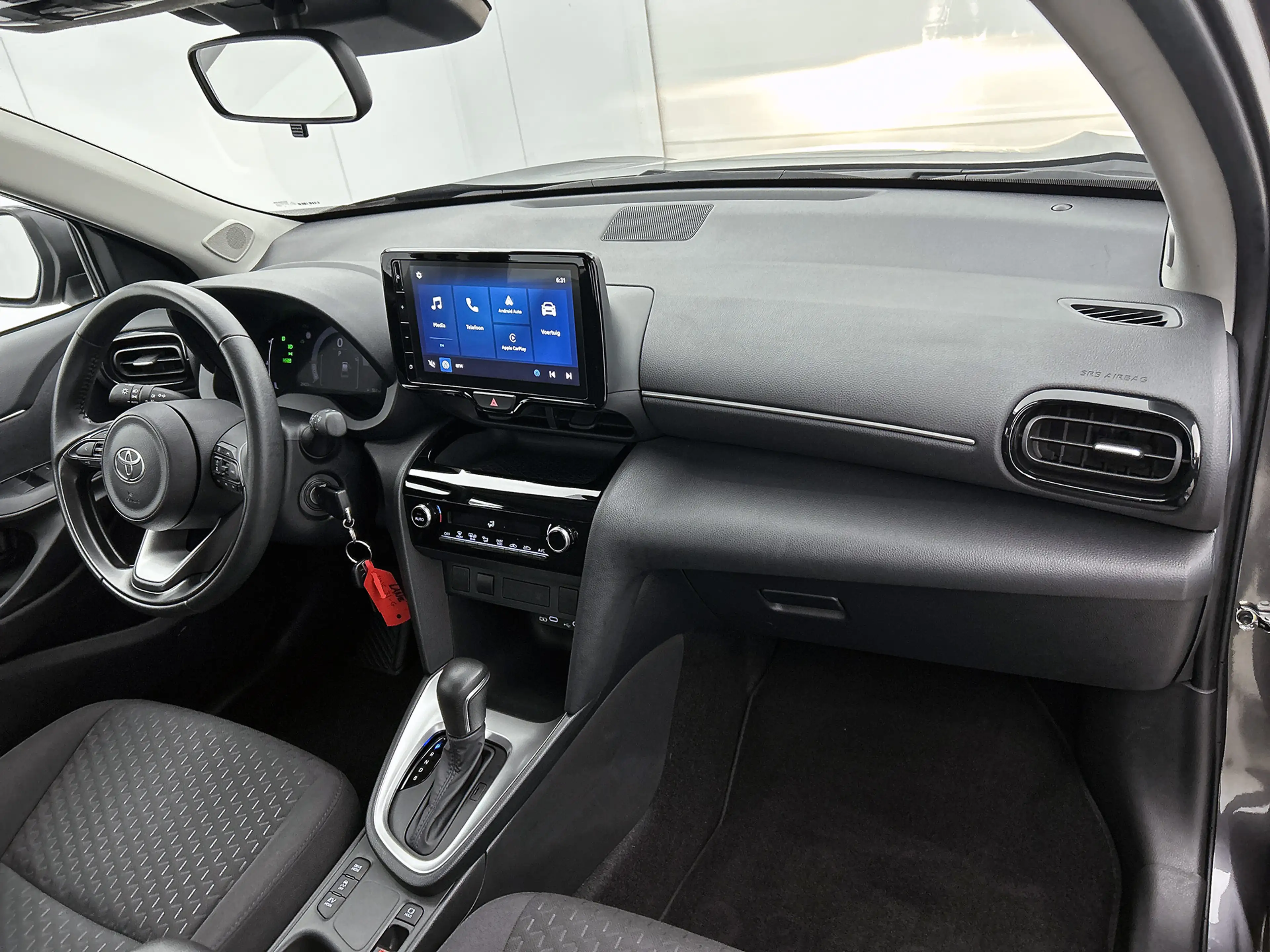 Toyota Yaris Cross 1.5 Hybrid 115 Active | BTW voertuig | Apple CarPl — photo 6