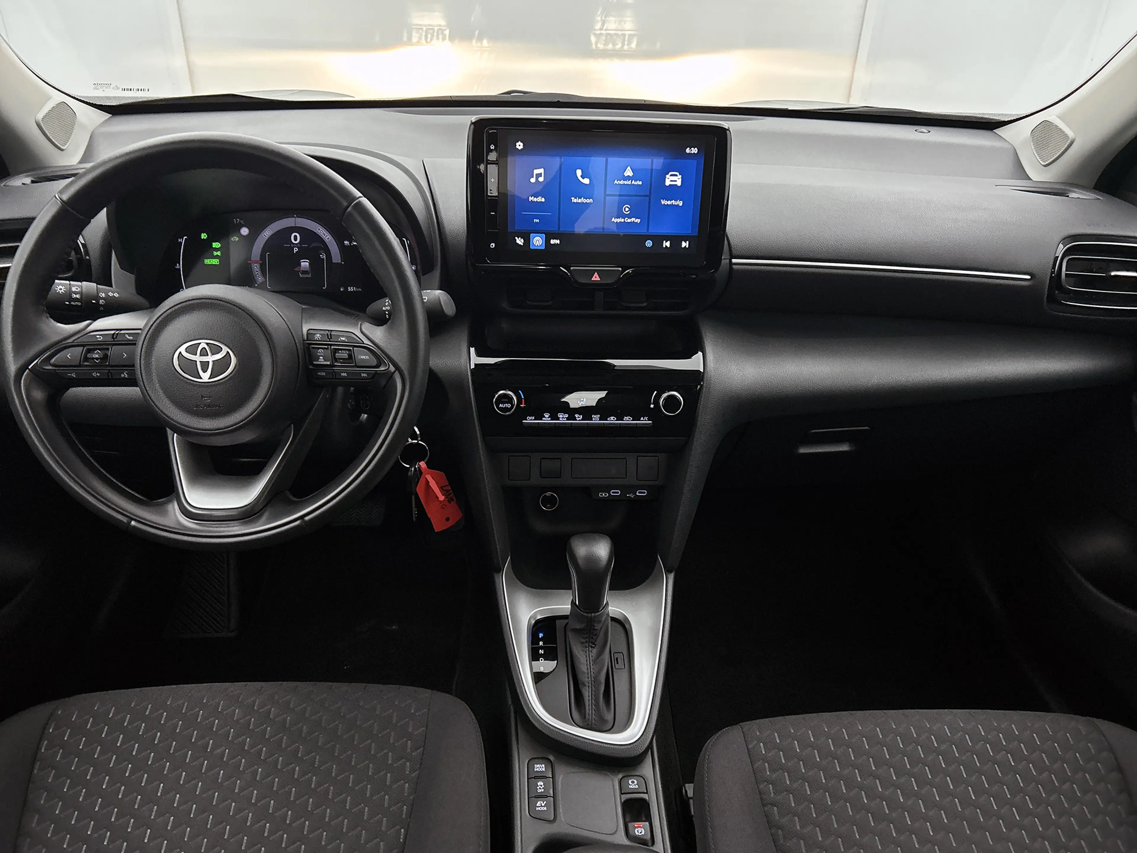 Toyota Yaris Cross 1.5 Hybrid 115 Active | BTW voertuig | Apple CarPl — photo 4