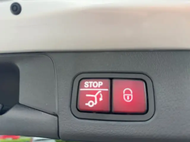 Mercedes-Benz B-Class view 16