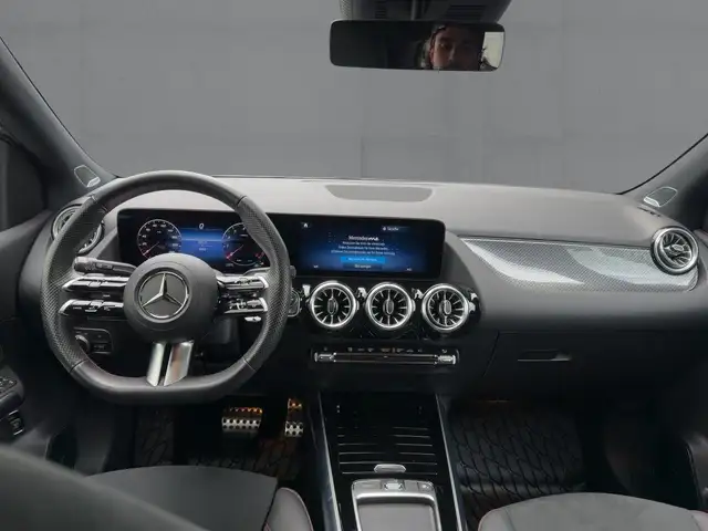 Mercedes-Benz B-Class view 10