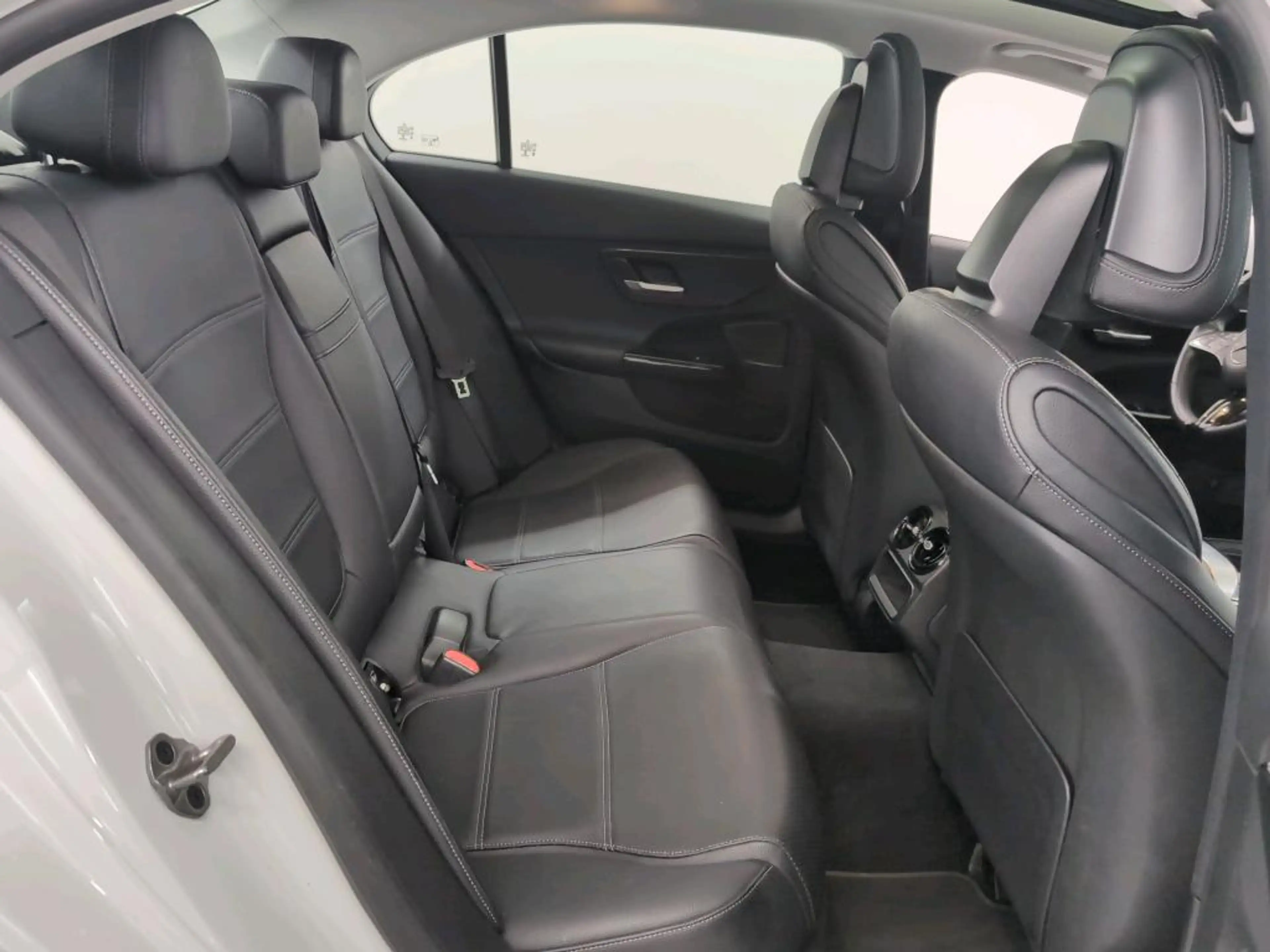 Mercedes-Benz C 220 d Berline 9GTRONIC *NAVI-CUIR-PANO-LED-CAMERA* — photo 7