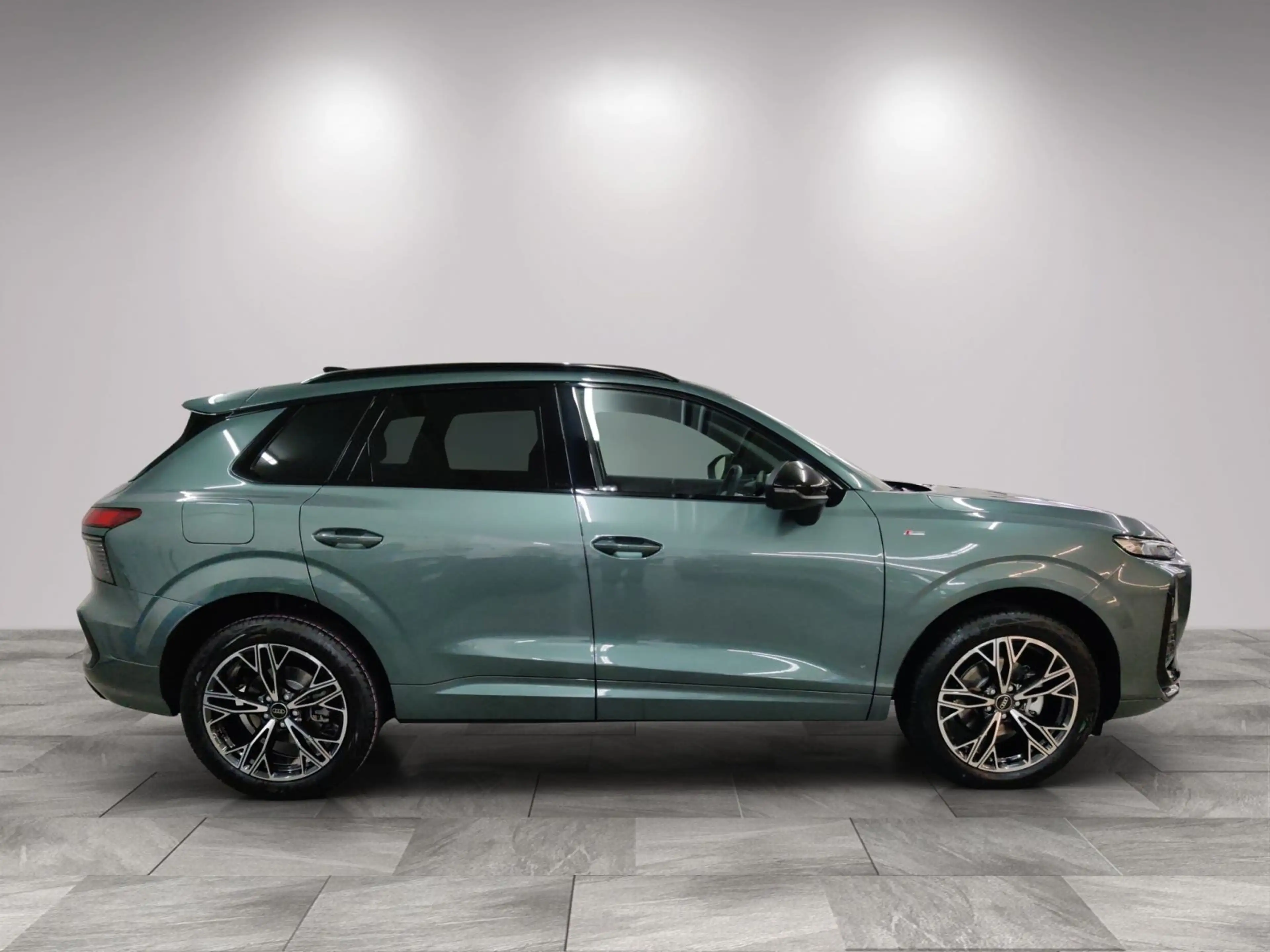 Audi Q3 S line TFSI neues Modell/dig.Matrix/Tech plus — photo 5
