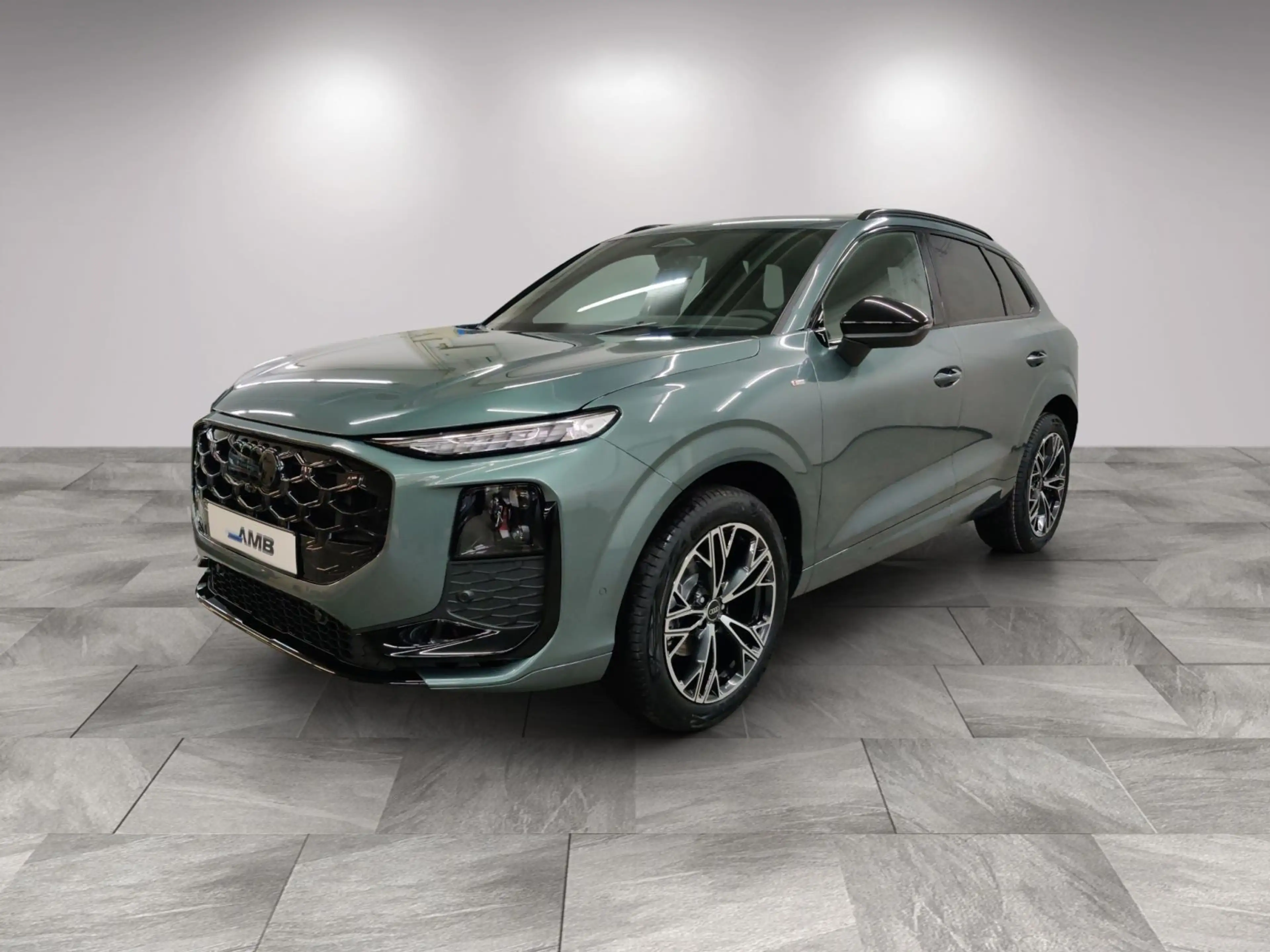 Audi Q3 S line TFSI neues Modell/dig.Matrix/Tech plus — photo 2