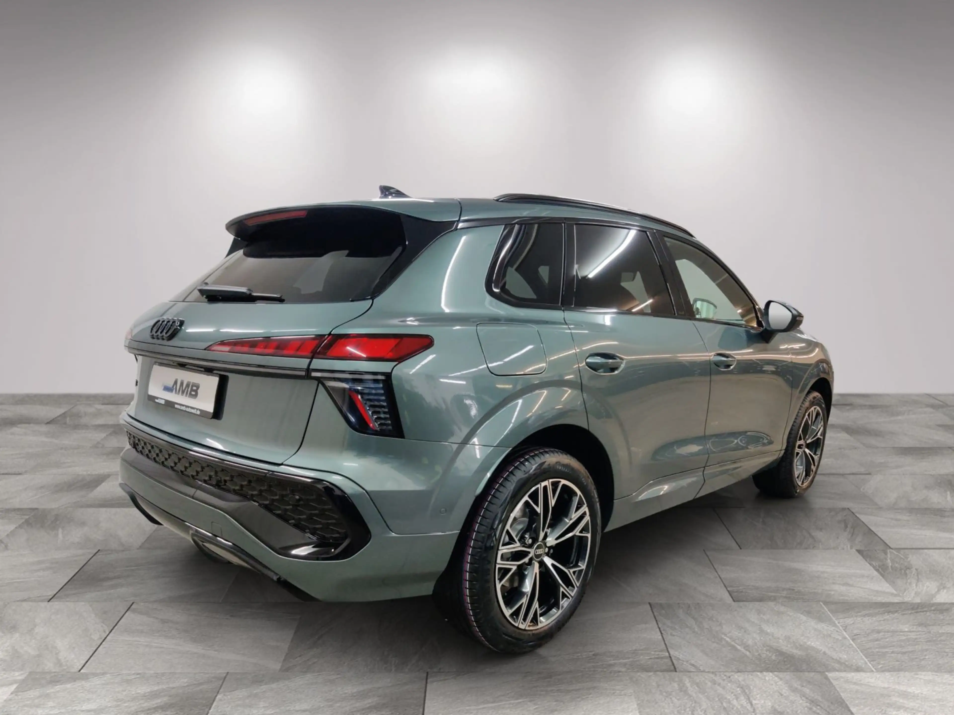Audi Q3 S line TFSI neues Modell/dig.Matrix/Tech plus — photo 3