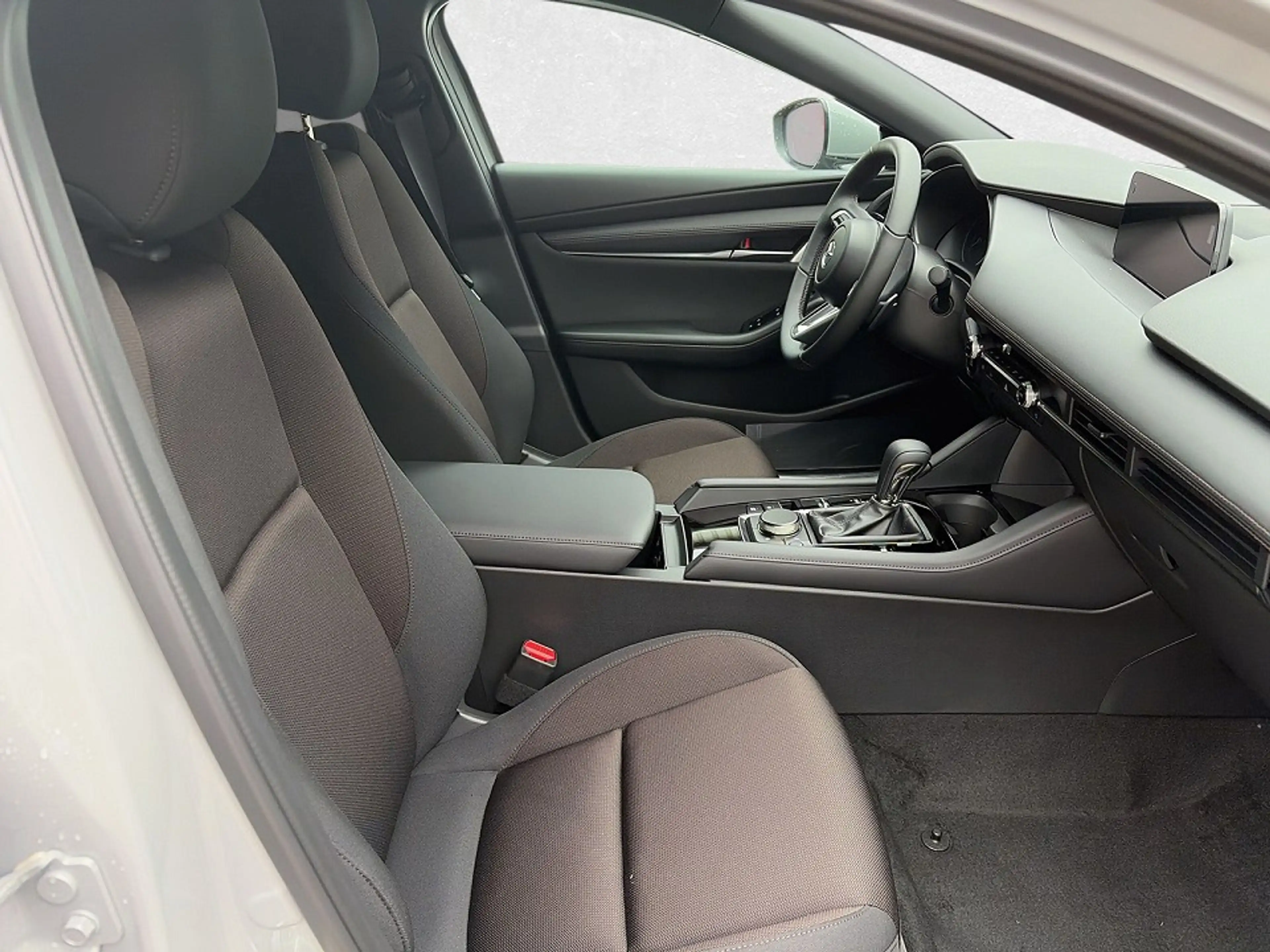 Mazda 3 2.5L e-SKYACTIV G 140ps 6AT Exclusive-Line — photo 5