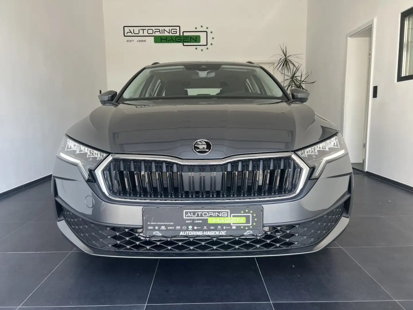 Skoda Octavia 1.5TSI Combi LED|Sitzhzg|Climatronic|PDC Gris - 2