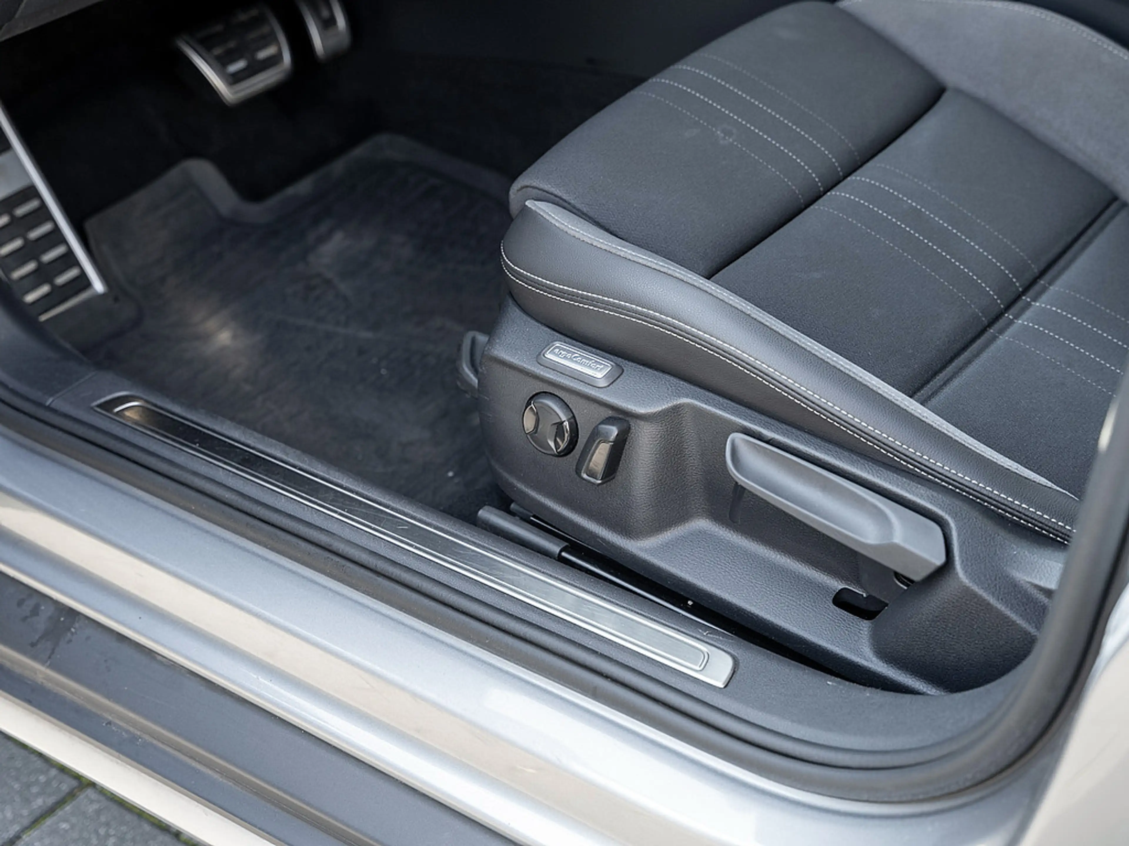 Volkswagen Passat Alltrack Variant 4M 2.0 TDI AHK KAM — photo 15
