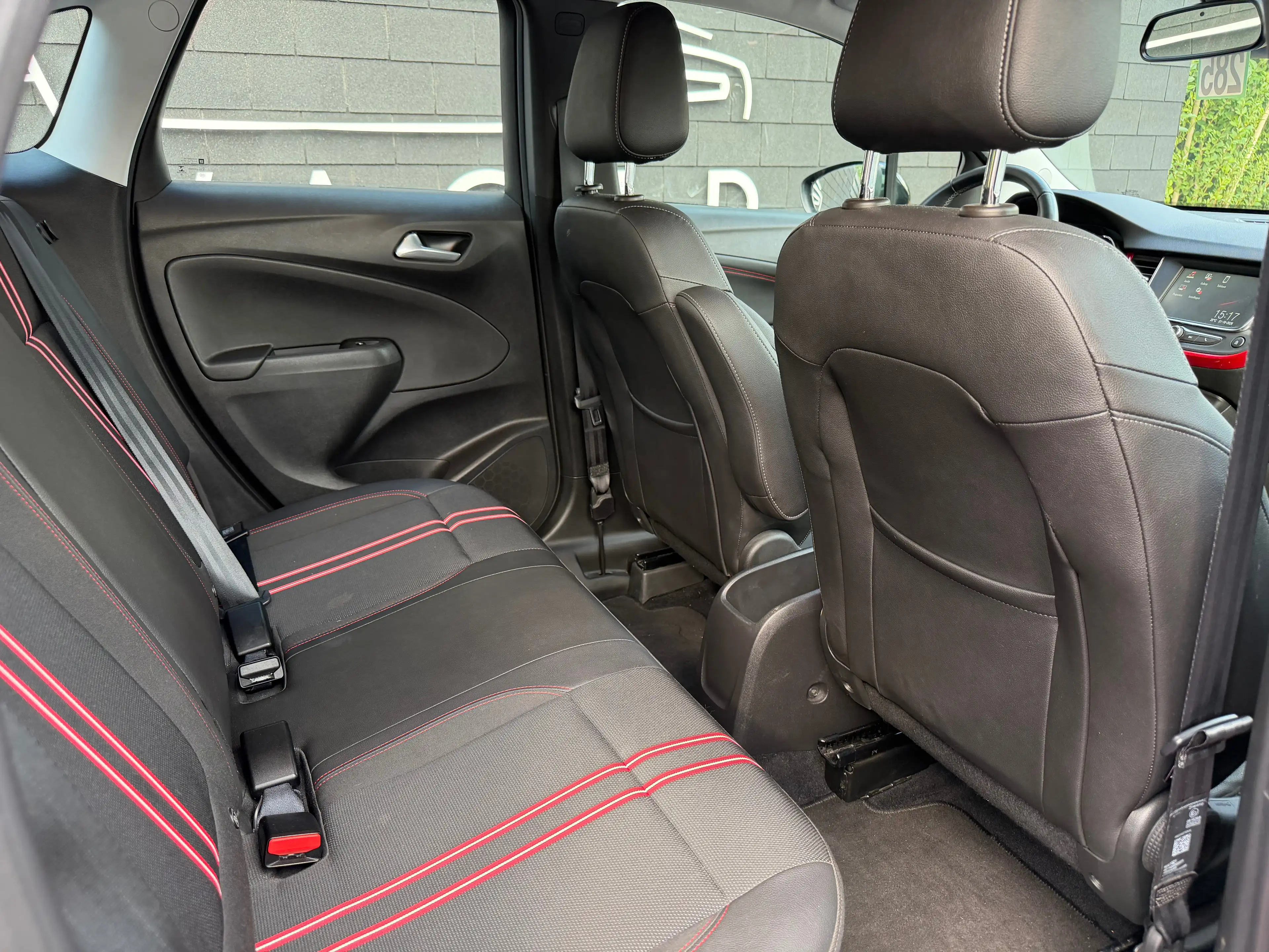 Opel Crossland 1.2i GS LINE CARPLAY+CAMERA+LED — photo 12
