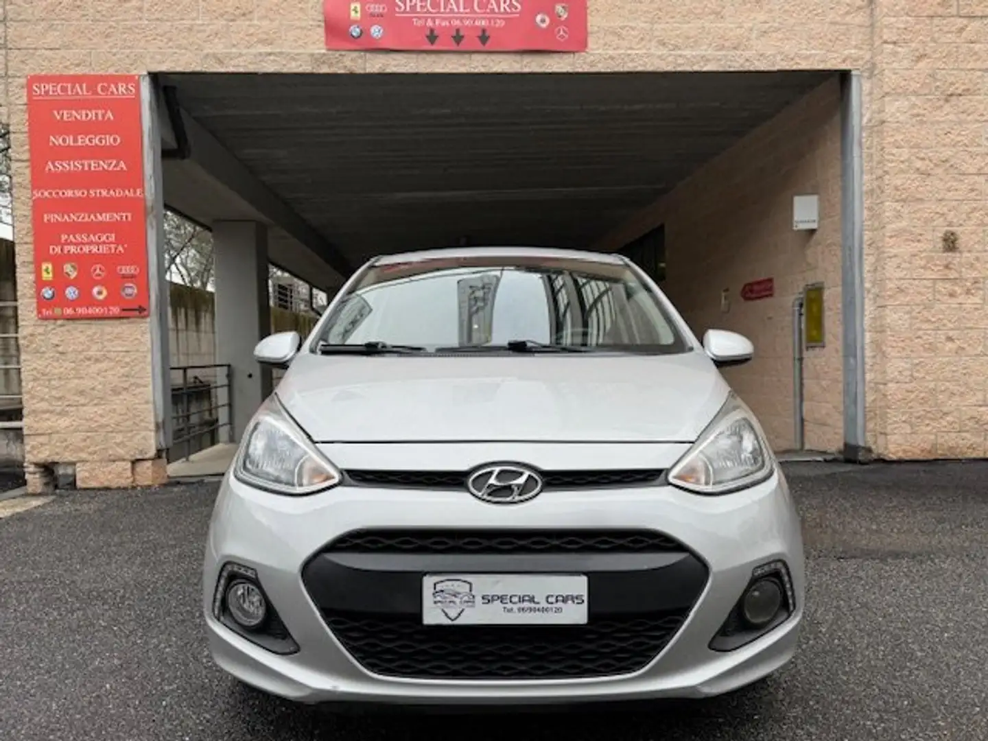 Hyundai i10 1.0 Sound Edition Argento - 1