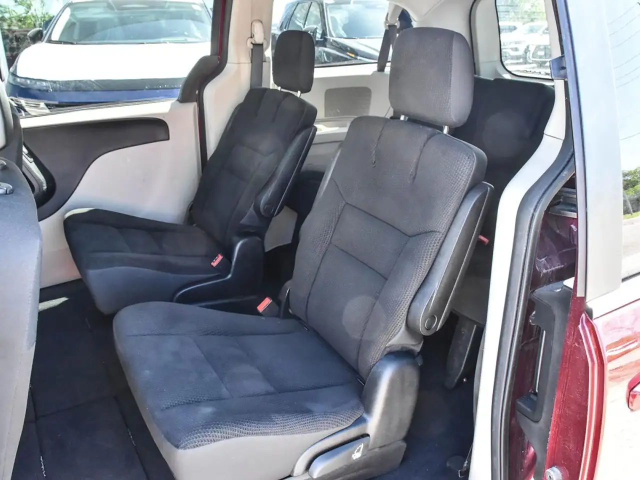 Dodge Grand Caravan снимка Dodge Grand Caravan
