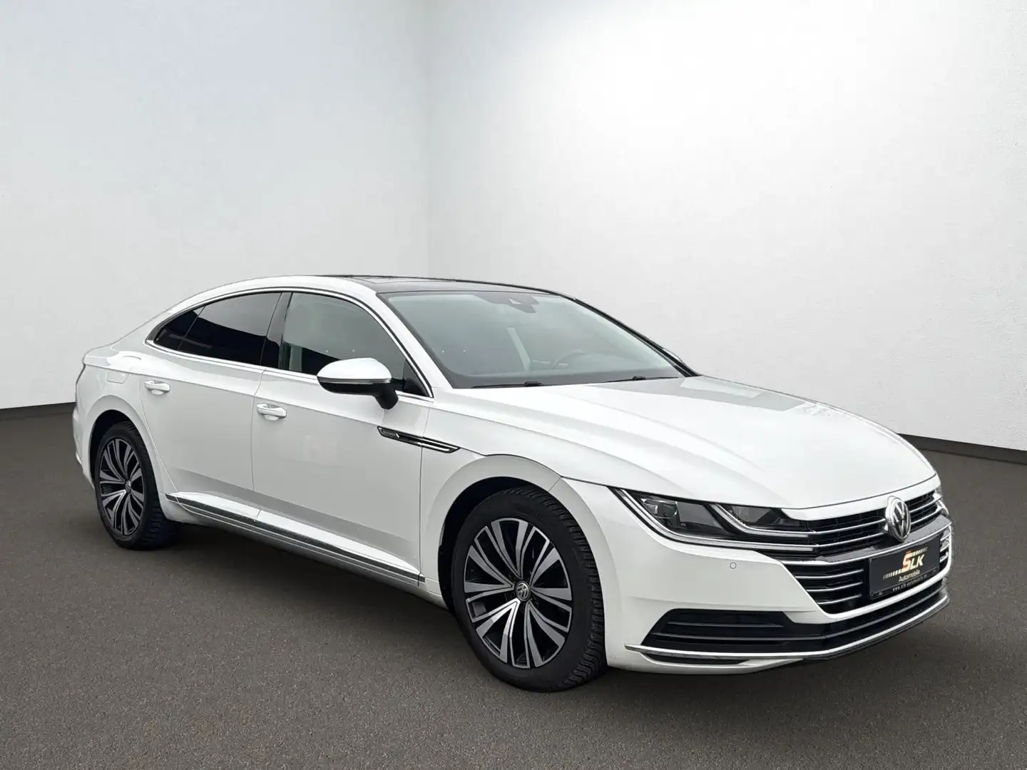 Volkswagen Arteon 1.5TSi ACT DSG Elegance Pano Navi Virtual Weiß - 2