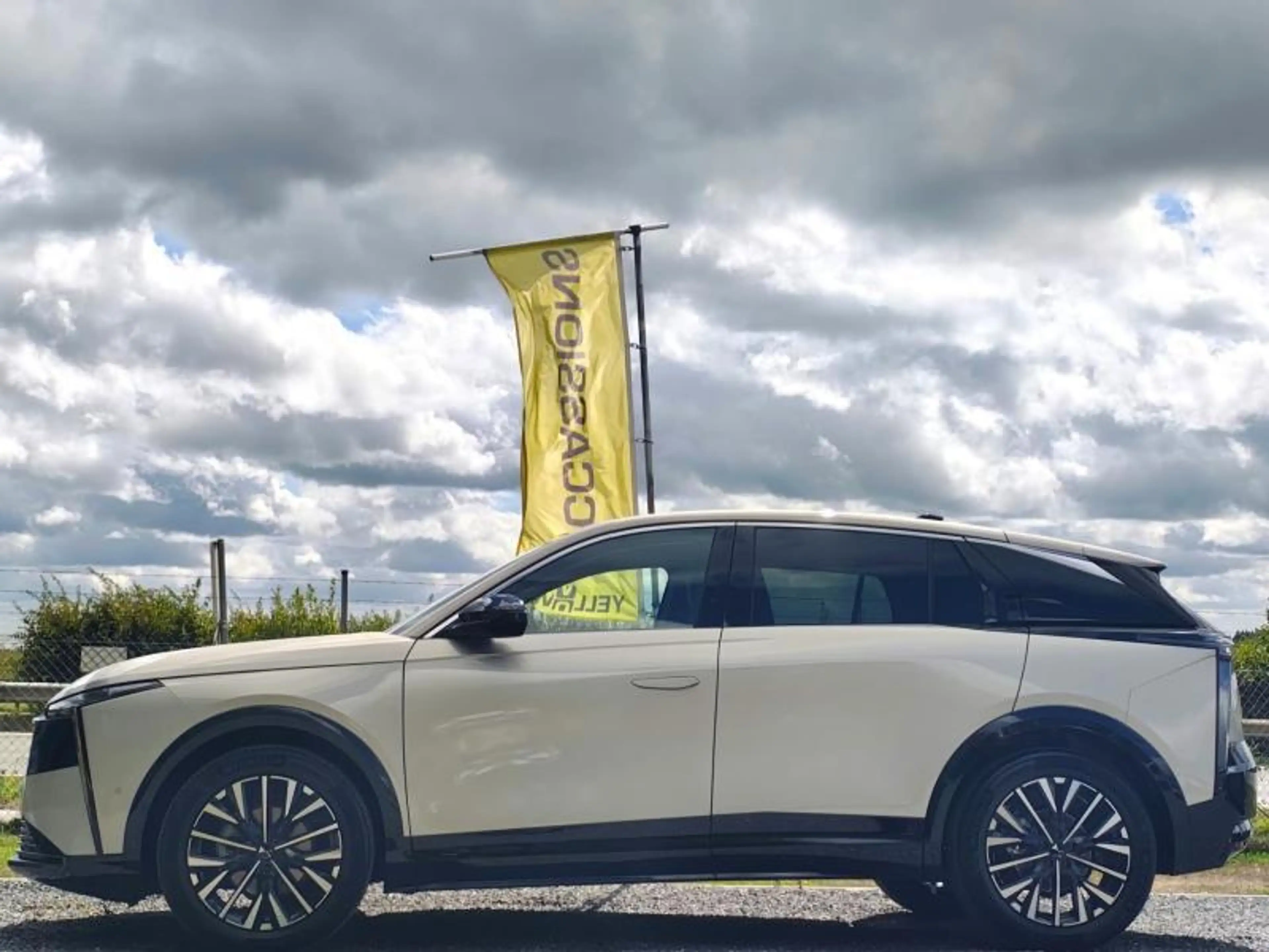 DS Automobiles N°7 ETOILE - Dispo 12/2026 — photo 4