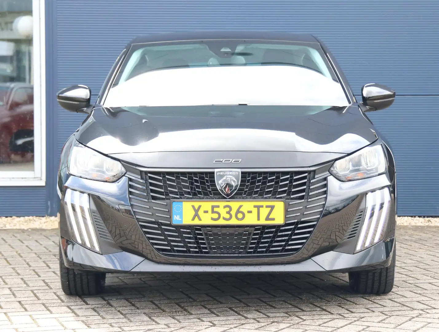 Peugeot e-208 EV Active 51 kWh Automaat | Navigatie | 3-fase lad Černá - 2