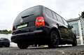 Volkswagen Touran 1.6 *2.HAND*KLIMA*SPORTSITZE*SITZHEIZUNG* Schwarz - thumbnail 8