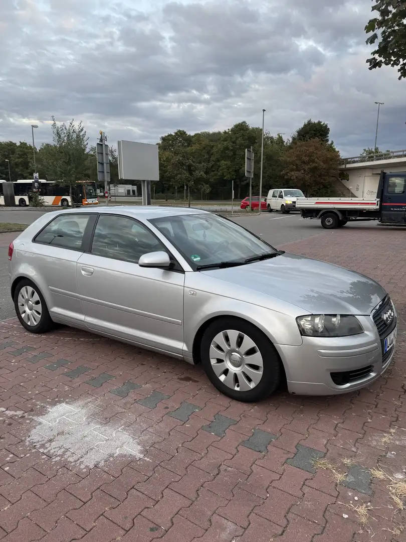 Audi A3 1.6 Attraction - 2