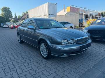 2.5 V6 Executive*LEDER*NAVI*TEMPOMAT*SHZG