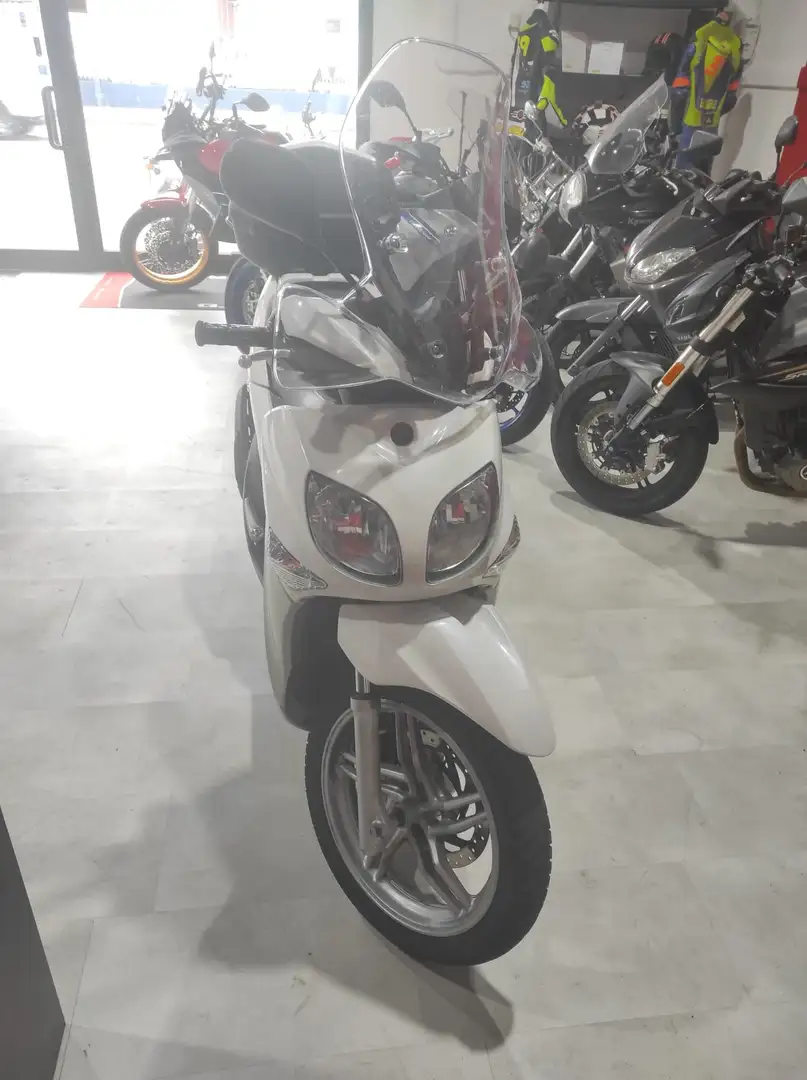 Yamaha Xenter 125 White - 2