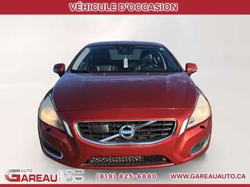 Base AWD - Sunroof / AWD - Toit ouvrant