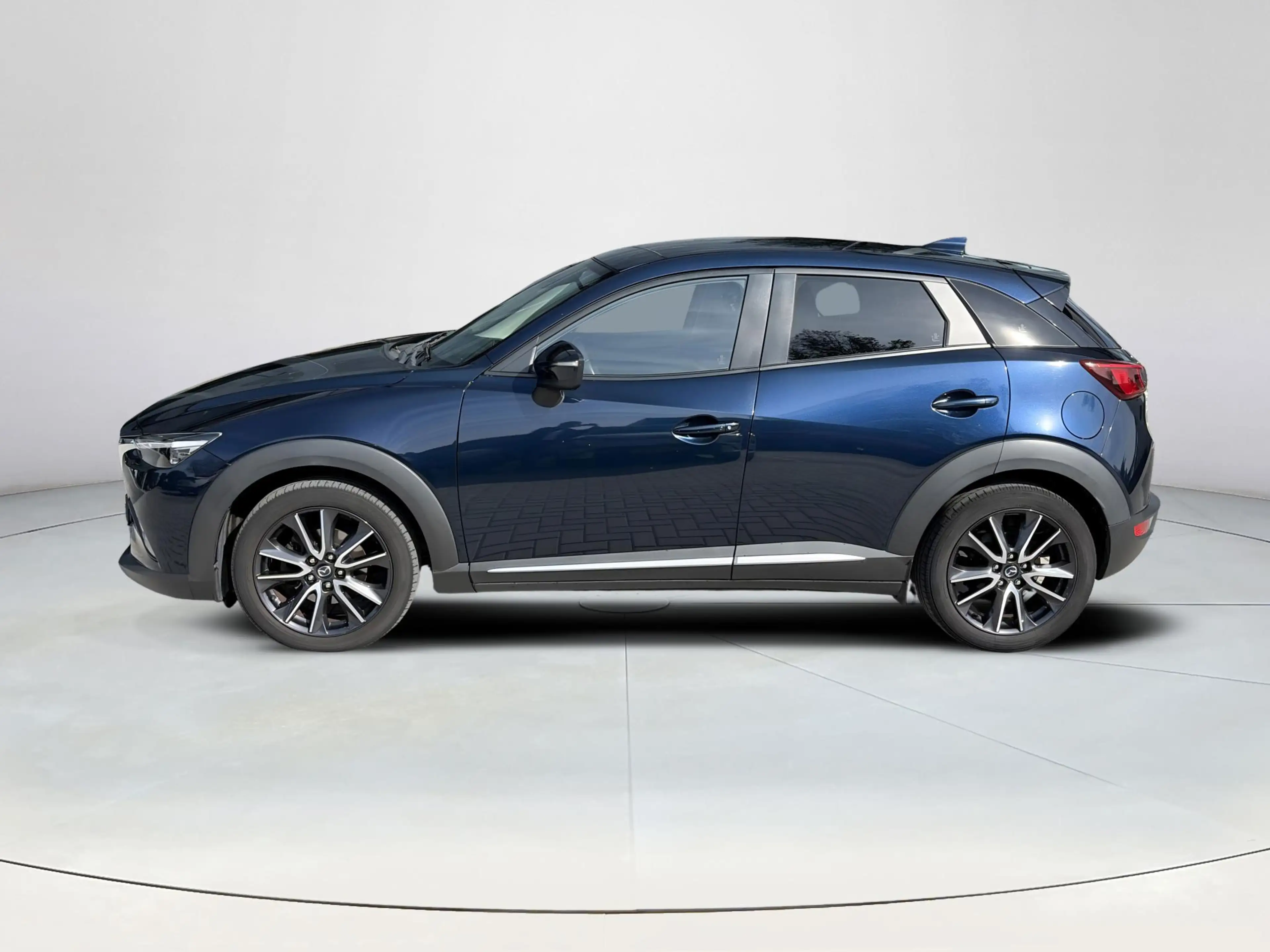 Mazda CX-3 2.0 SkyActiv-G 120 GT-M — photo 2