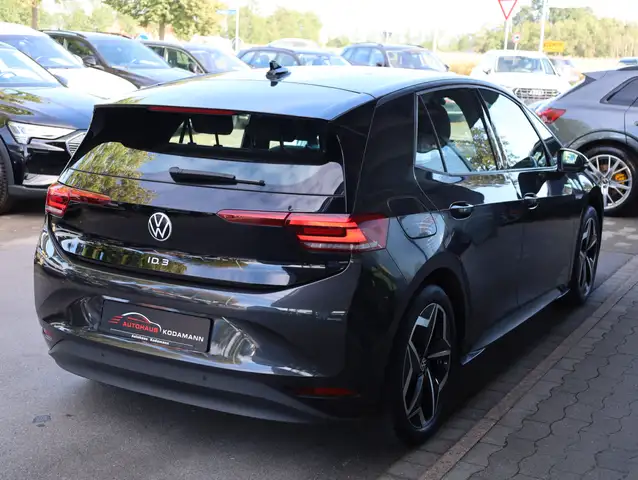 Volkswagen Id.3 view 10