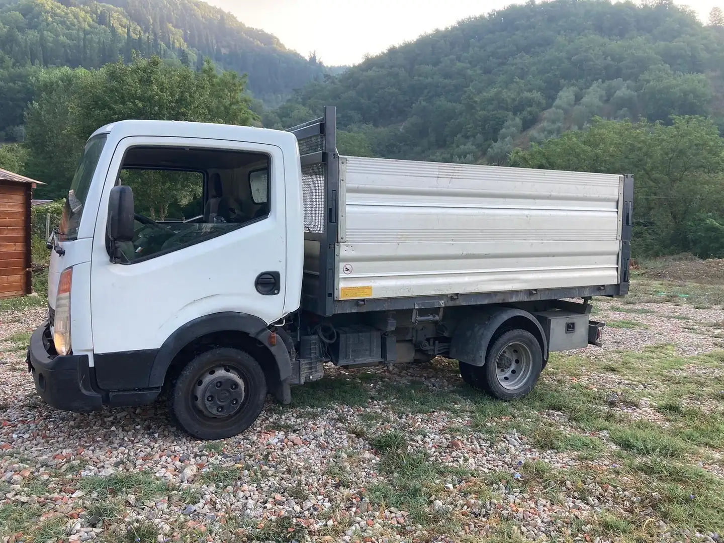 Nissan Cabstar NT400 - 2