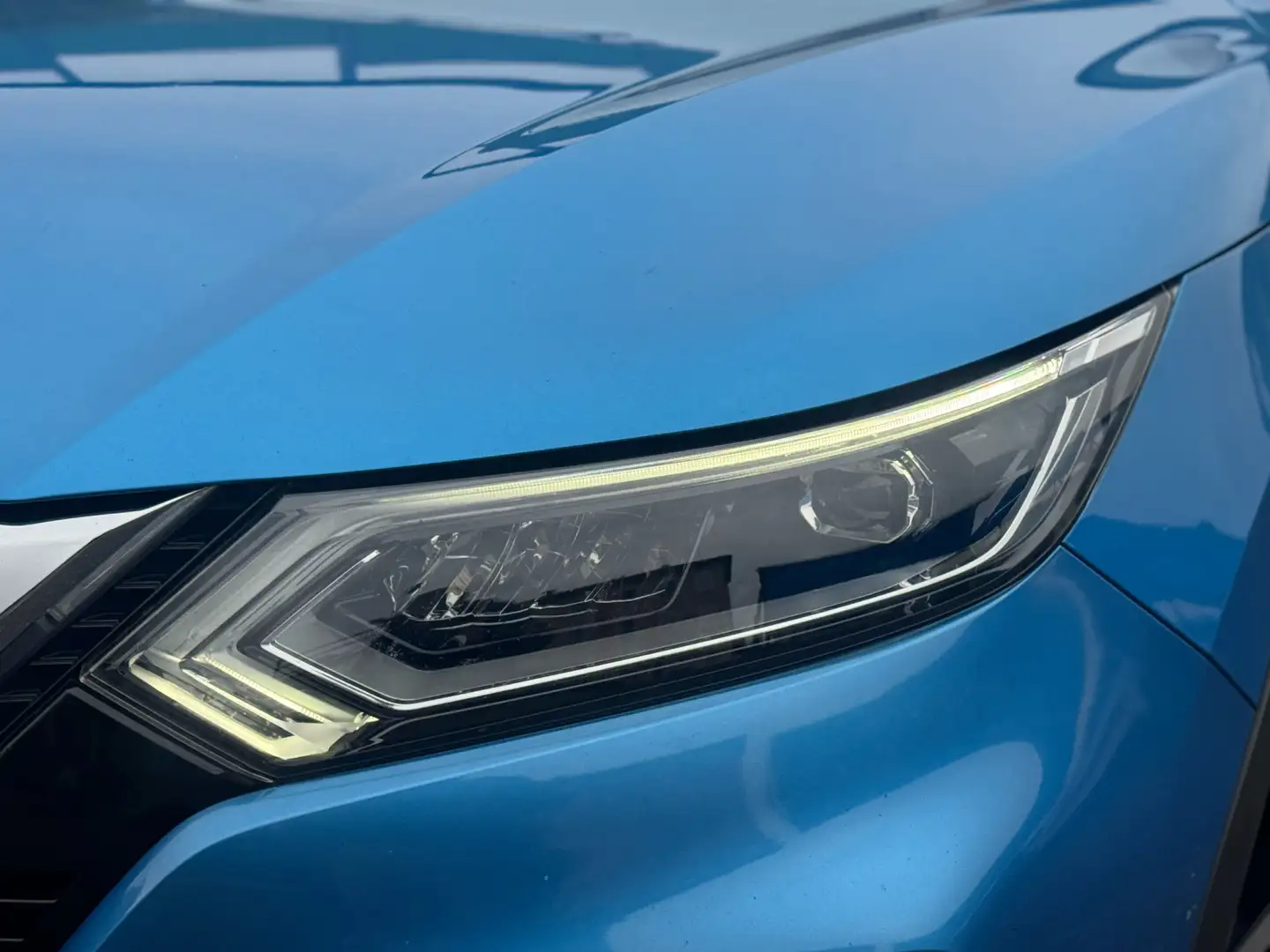 Nissan Qashqai 1.6 dci Tekna 130cv xtronic Bleu - 2