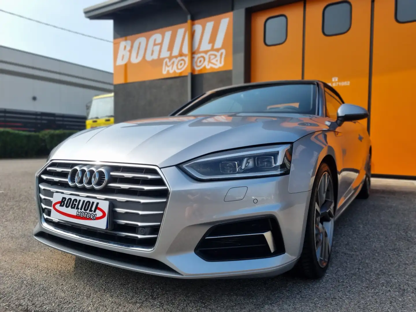 Audi A5 Cabrio 40 TDI S tronic Sport Argento - 1