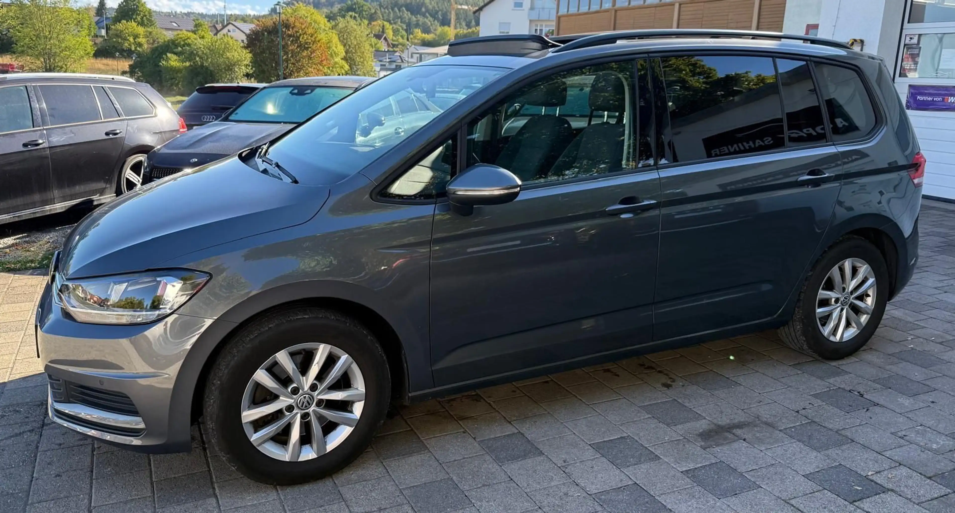Volkswagen Touran Comfortline — photo 5