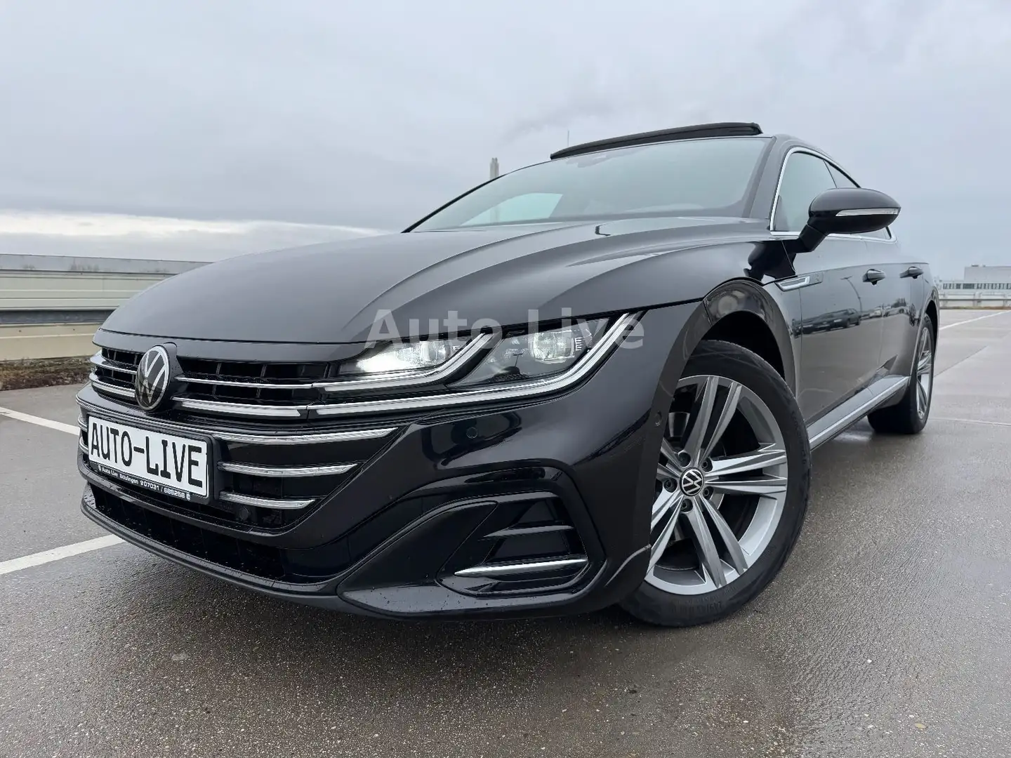 Volkswagen Arteon 2.0 TSI DSG*R LINE*PANO*IQ*VIRT*KAMER*AHK Schwarz - 1