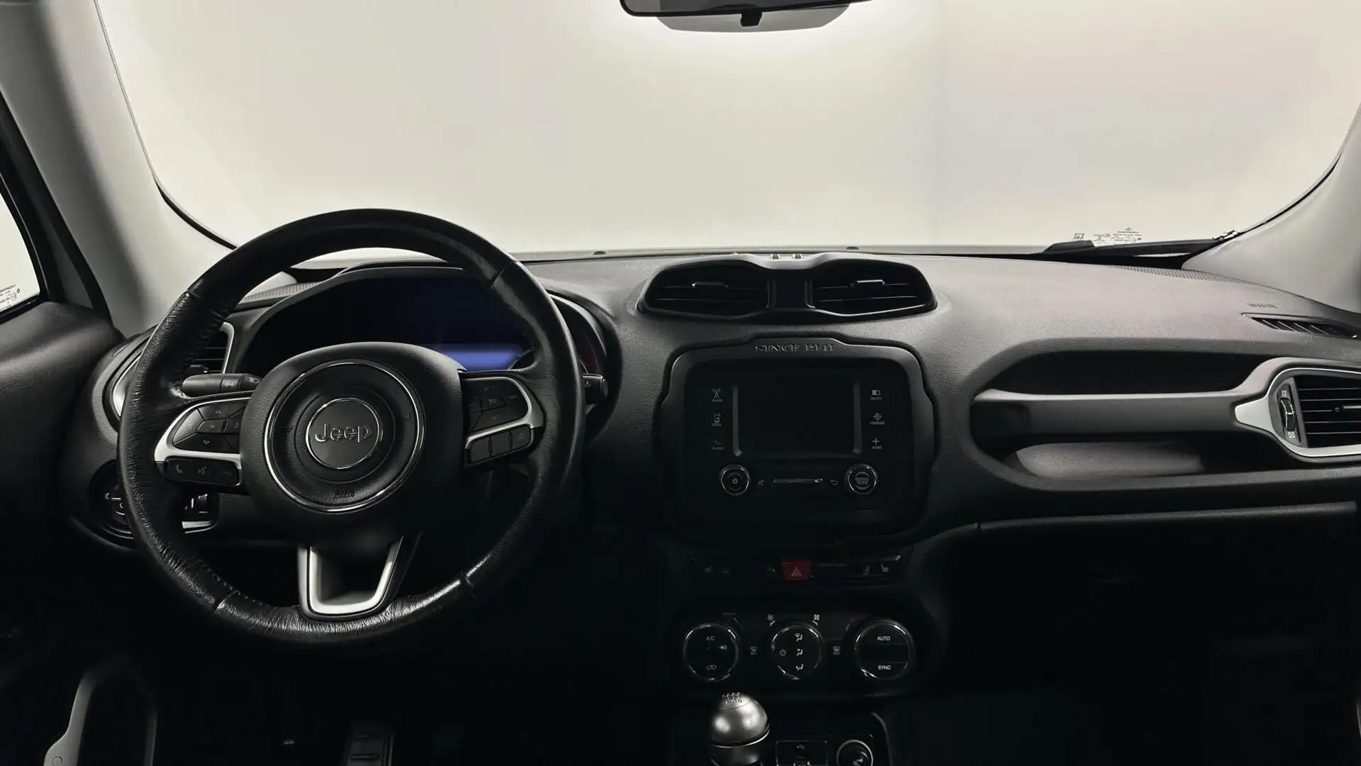 Jeep Renegade 1.4 MultiAir Opening Edition TREKHAAK LM Fehér - 2