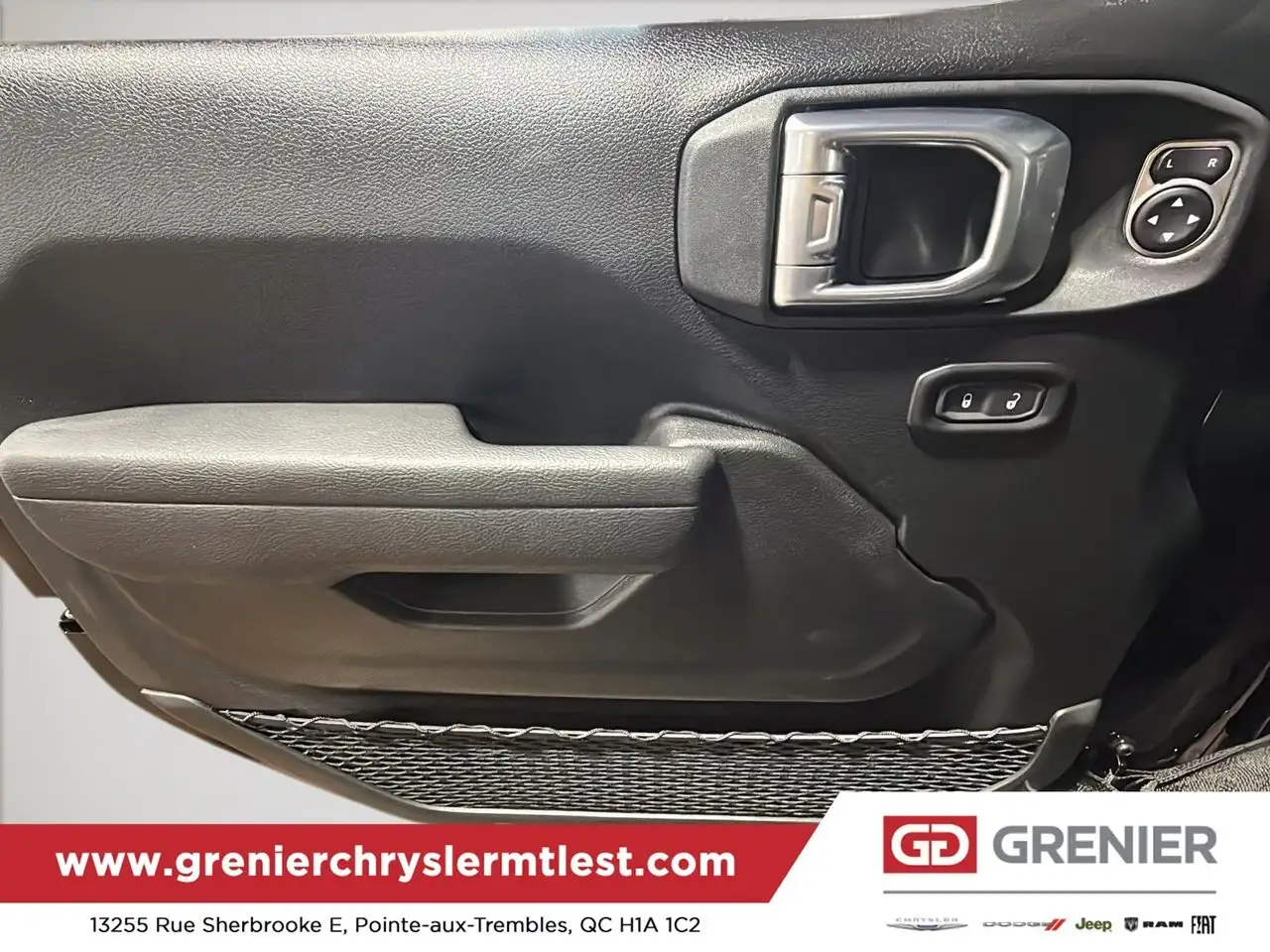 Jeep Gladiator photo Jeep Gladiator