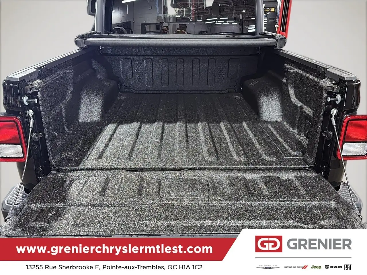 Jeep Gladiator photo Jeep Gladiator