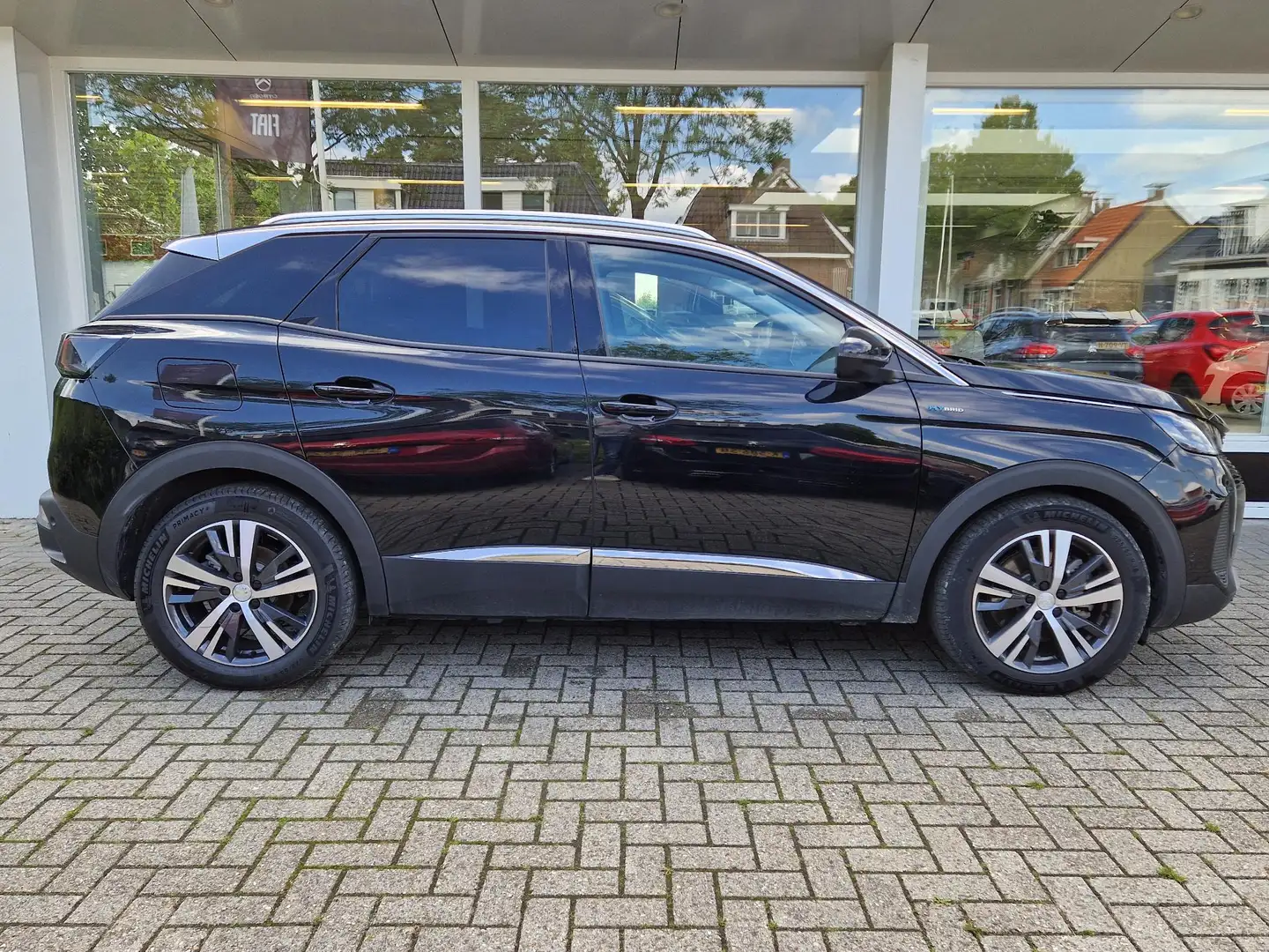 Peugeot 3008 1.6 HYbrid 225 Allure Pack Business | Navigatie | Zwart - 2