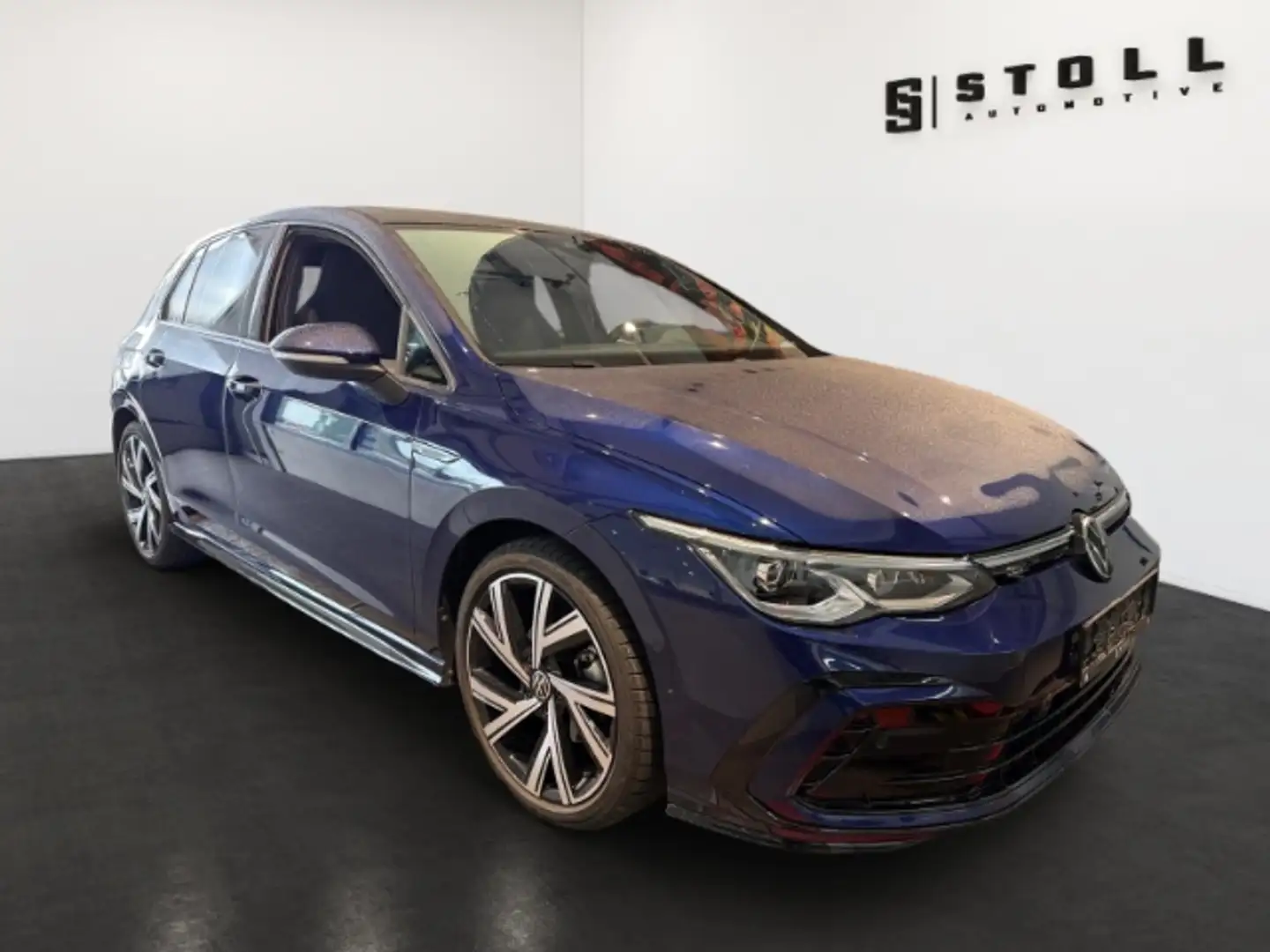 Volkswagen Golf VIII 1.5 eTSI DSG R-Line Pano+Keyless+H&K+++ Blau - 2