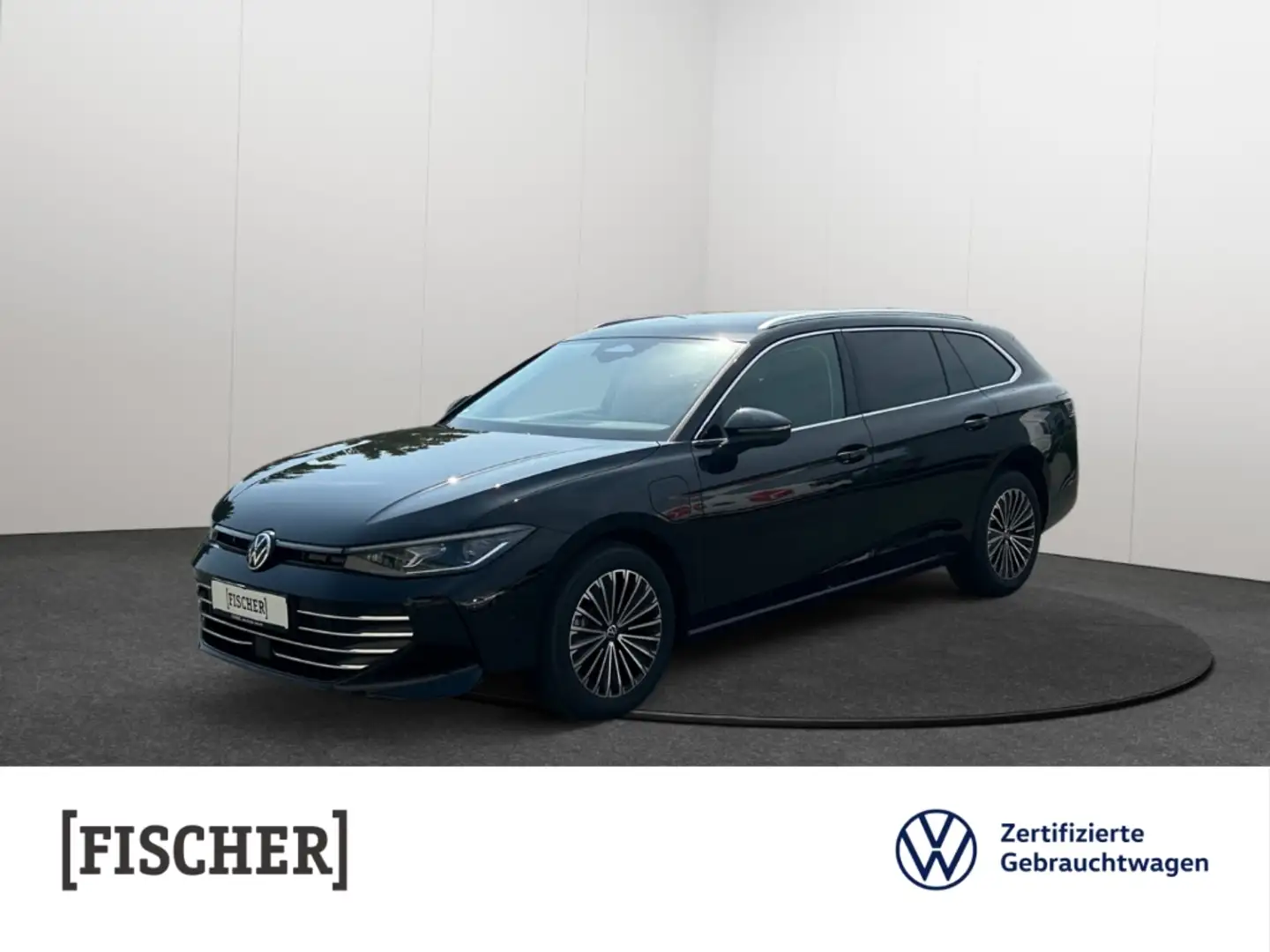 Volkswagen Passat 1.5TSI eHybrid DSG Matrix AHK Elegance Navi Rear V Schwarz - 1