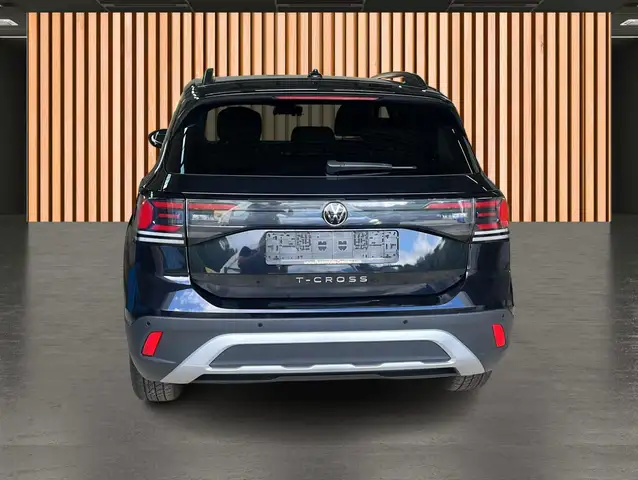 Volkswagen T-Cross view 18