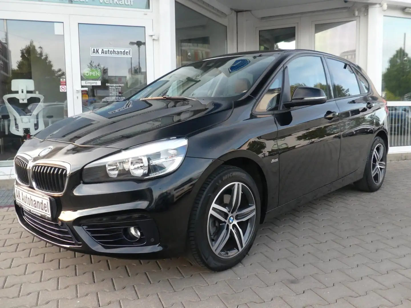 BMW 218 Sport Line Aut. Panorama Noir - 1
