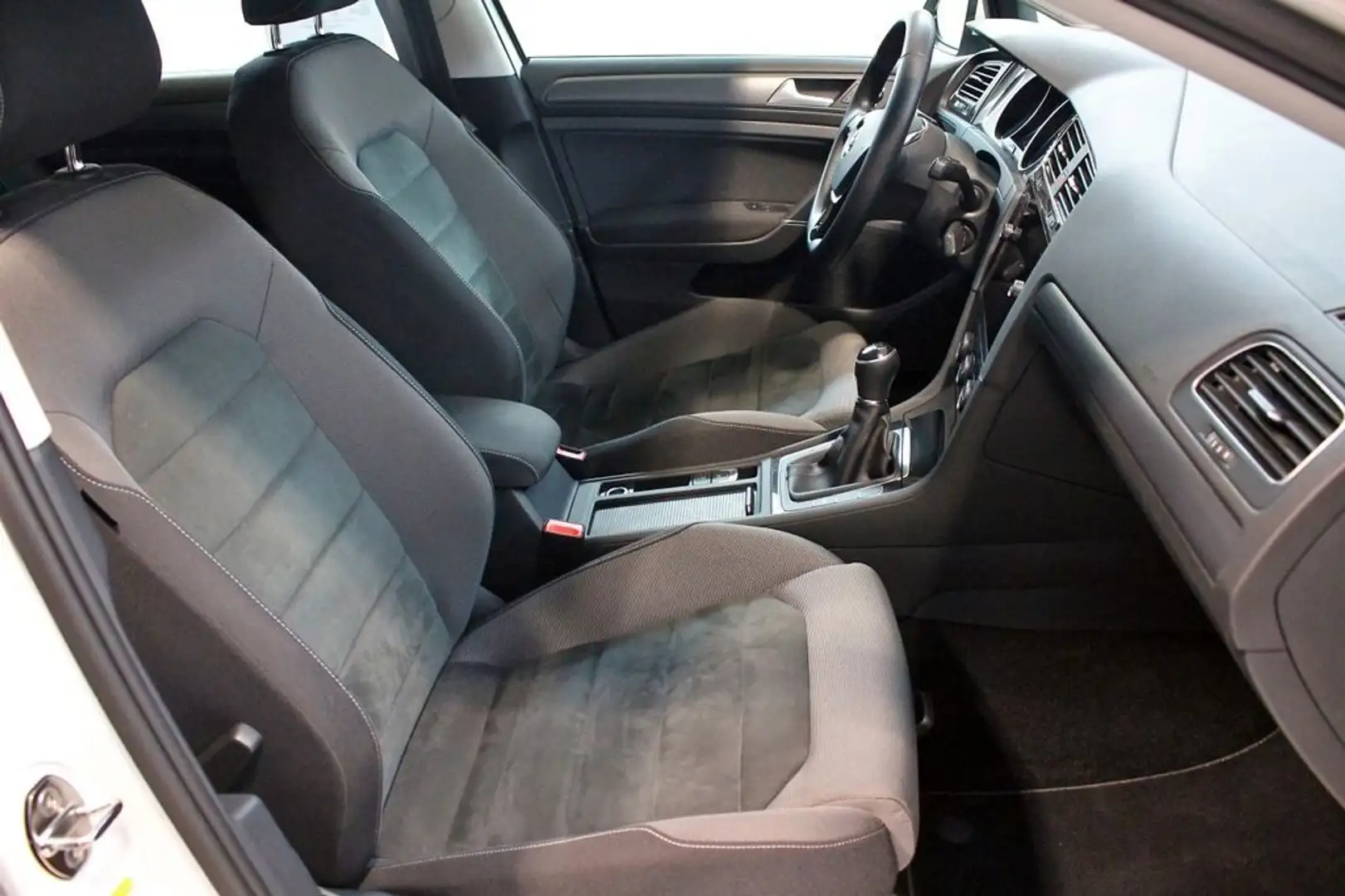 Volkswagen Golf Variant 1.6 TDI 116 CV Comfortline BlueMotion Technology Bianco - 2