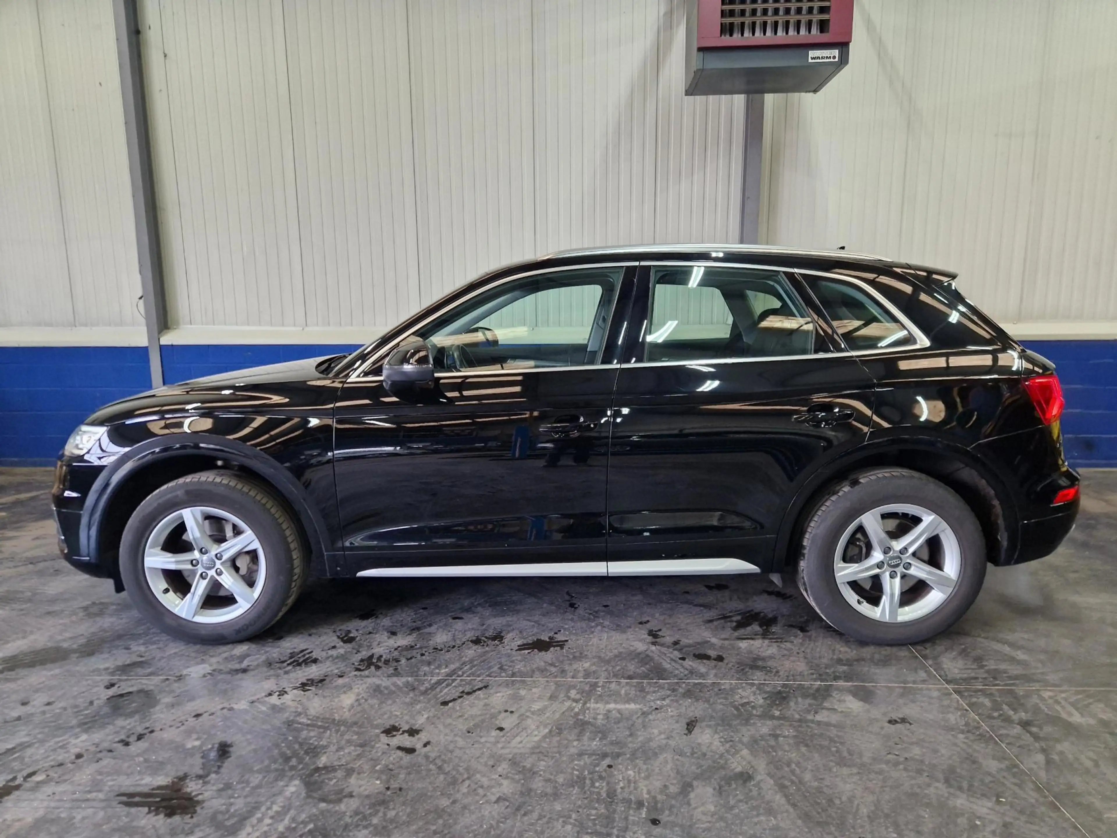 Audi Q5 45 TFSI quattro — photo 2