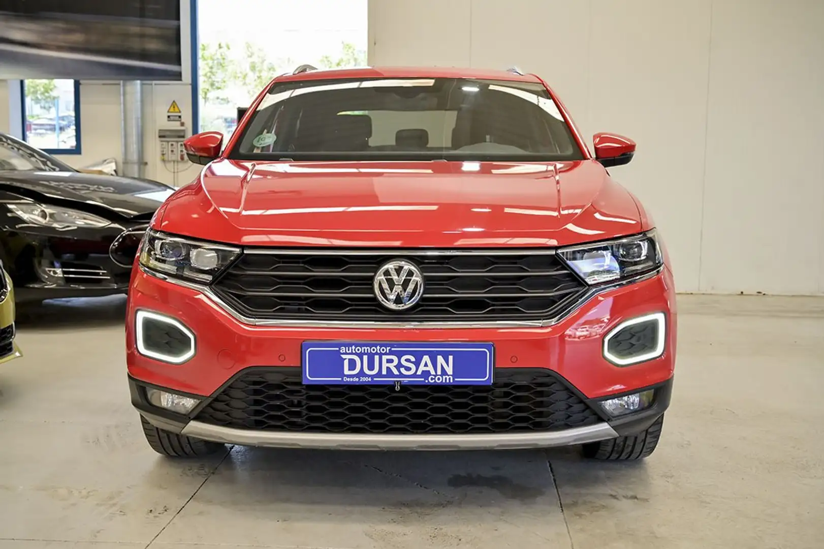 Volkswagen T-Roc 1.0 TSI Sport Rojo - 2
