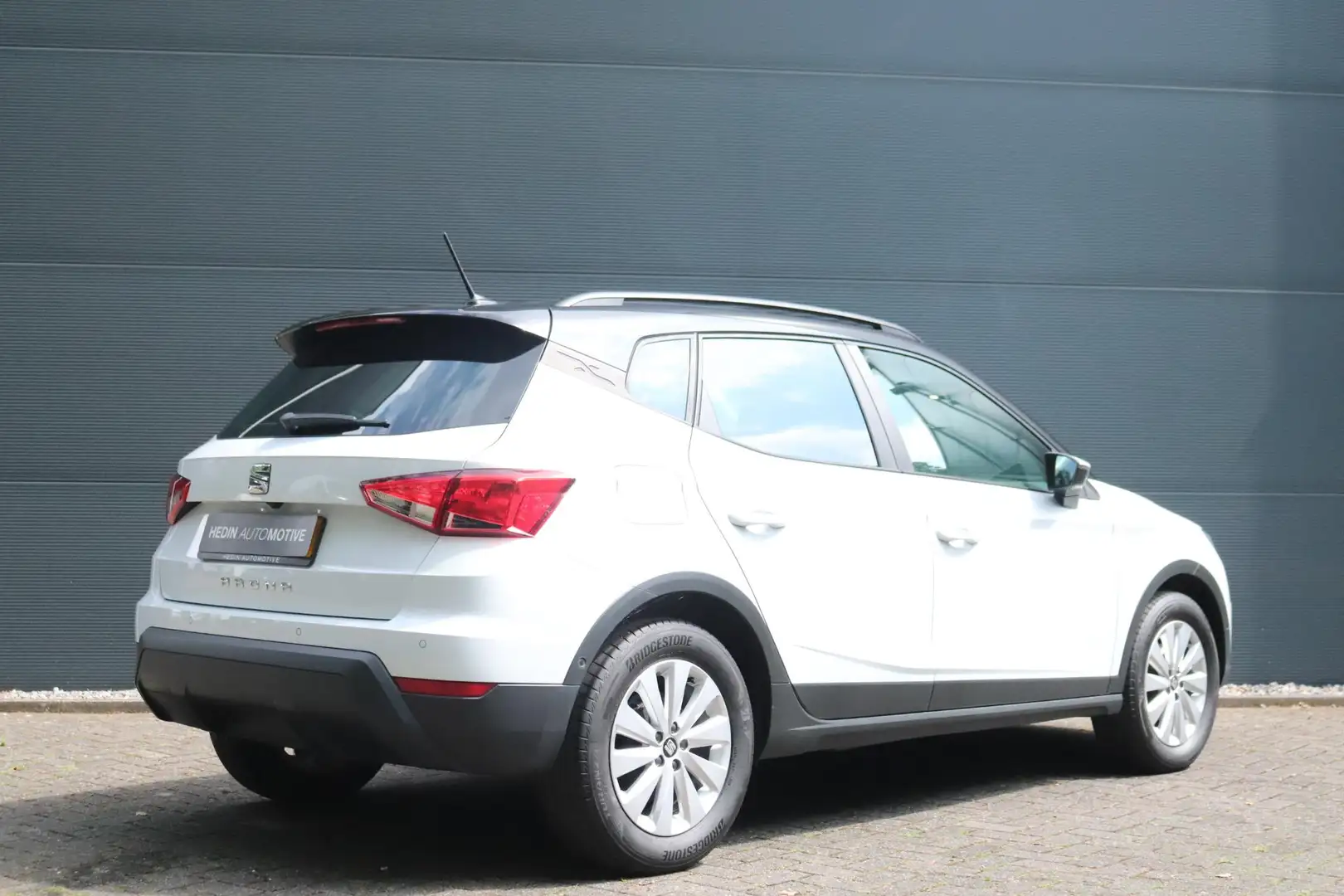 SEAT Arona 1.0 TSI Style Business Intense Wit - 2