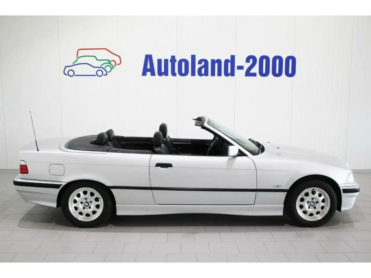 BMW 318 i Cabrio Exclusiv Edition*Klima*Original*, foto 2