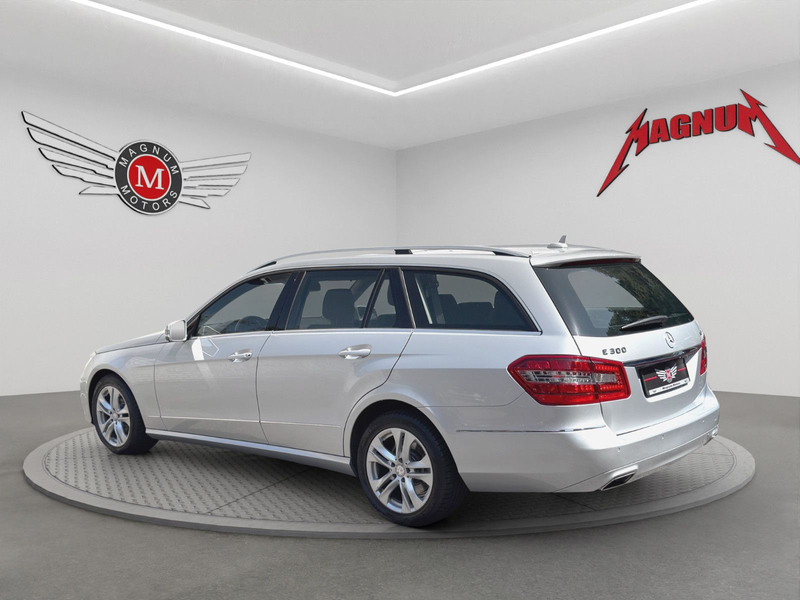 Mercedes-Benz E 300 CDI V6 AVANTGARDE*7xSitz*Aut.*Leder*Xenon* — photo 4